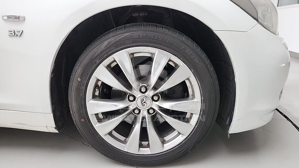 JNKBY1AP2EM300169 - 2014 INFINITI Q70 - #528736