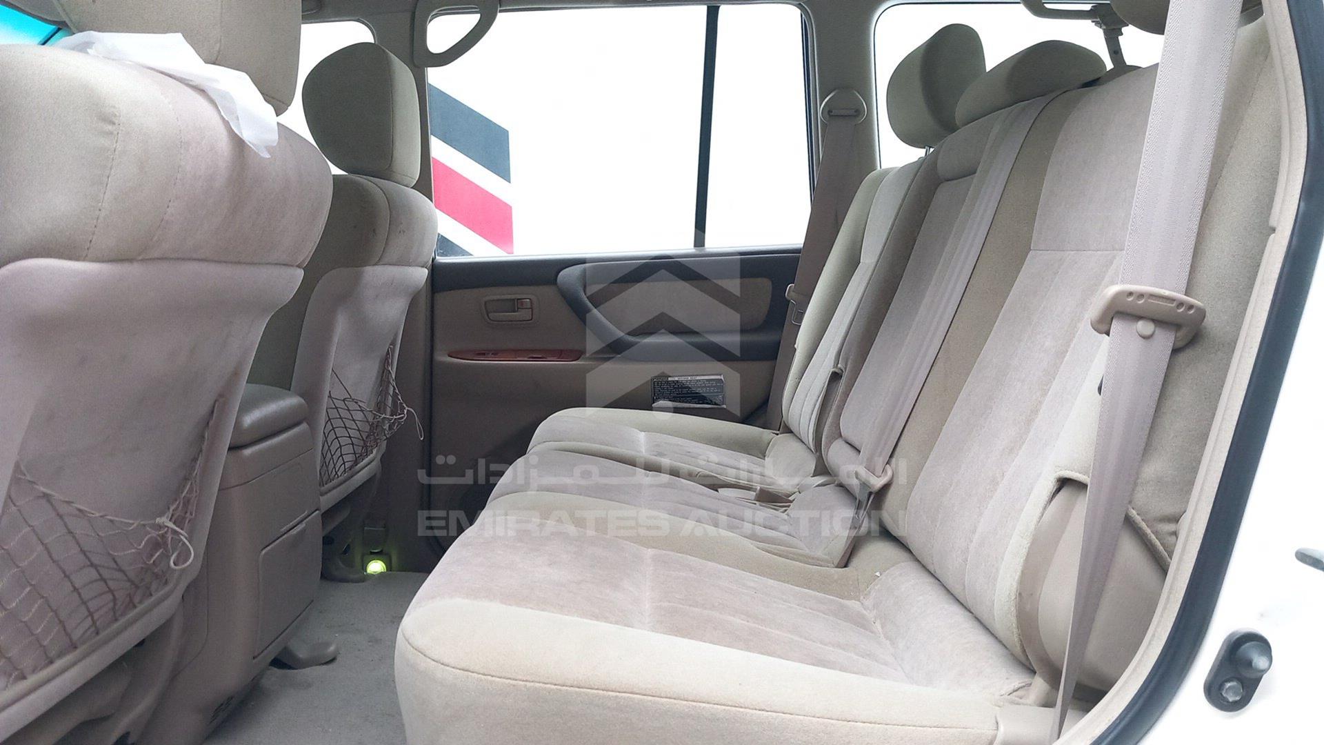 2007 TOYOTA LAND CRUISER VIN: JTEHJ09J675160923