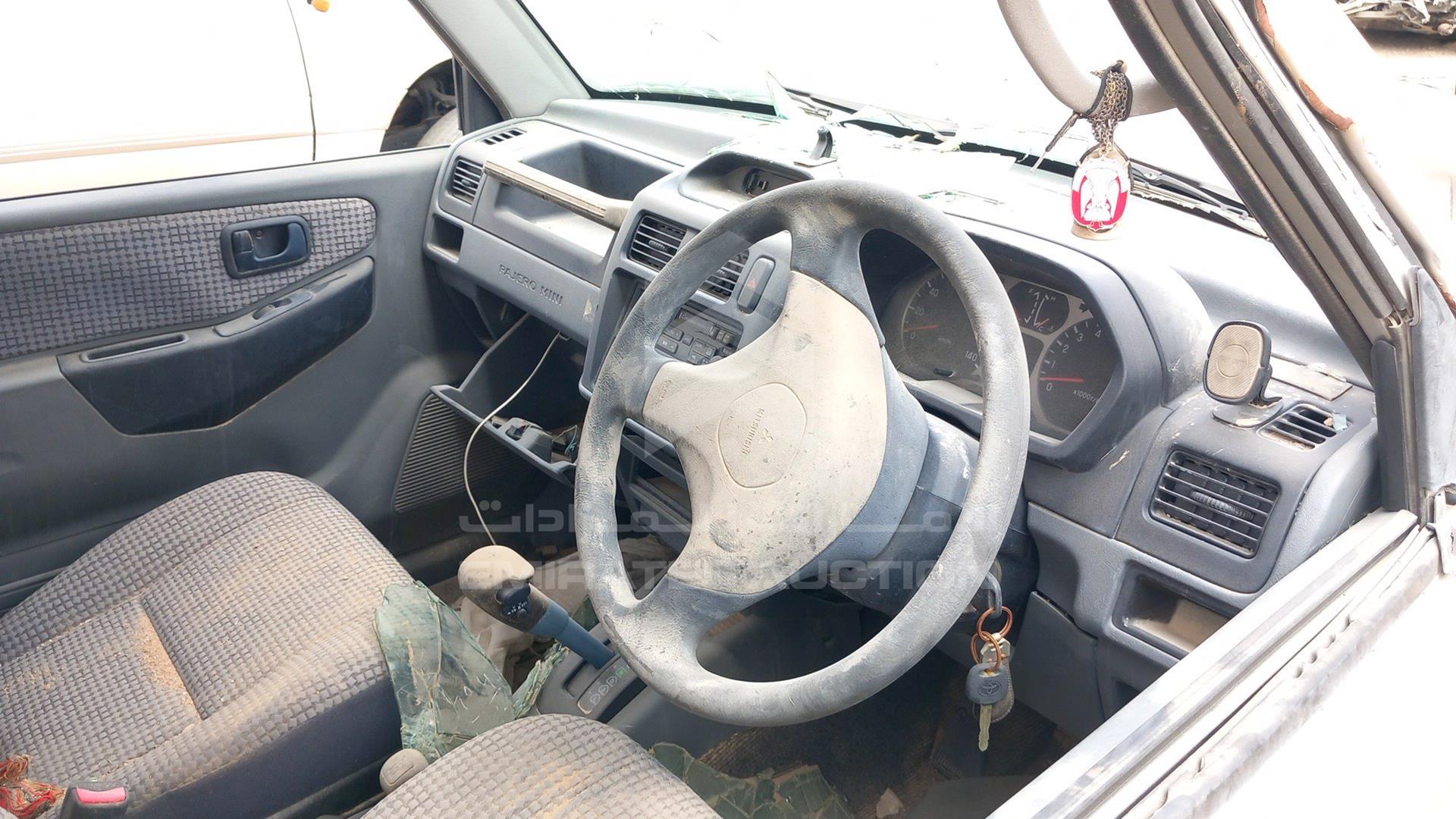 2000 MITSUBISHI PAJERO MINI VIN: H58A-0117511