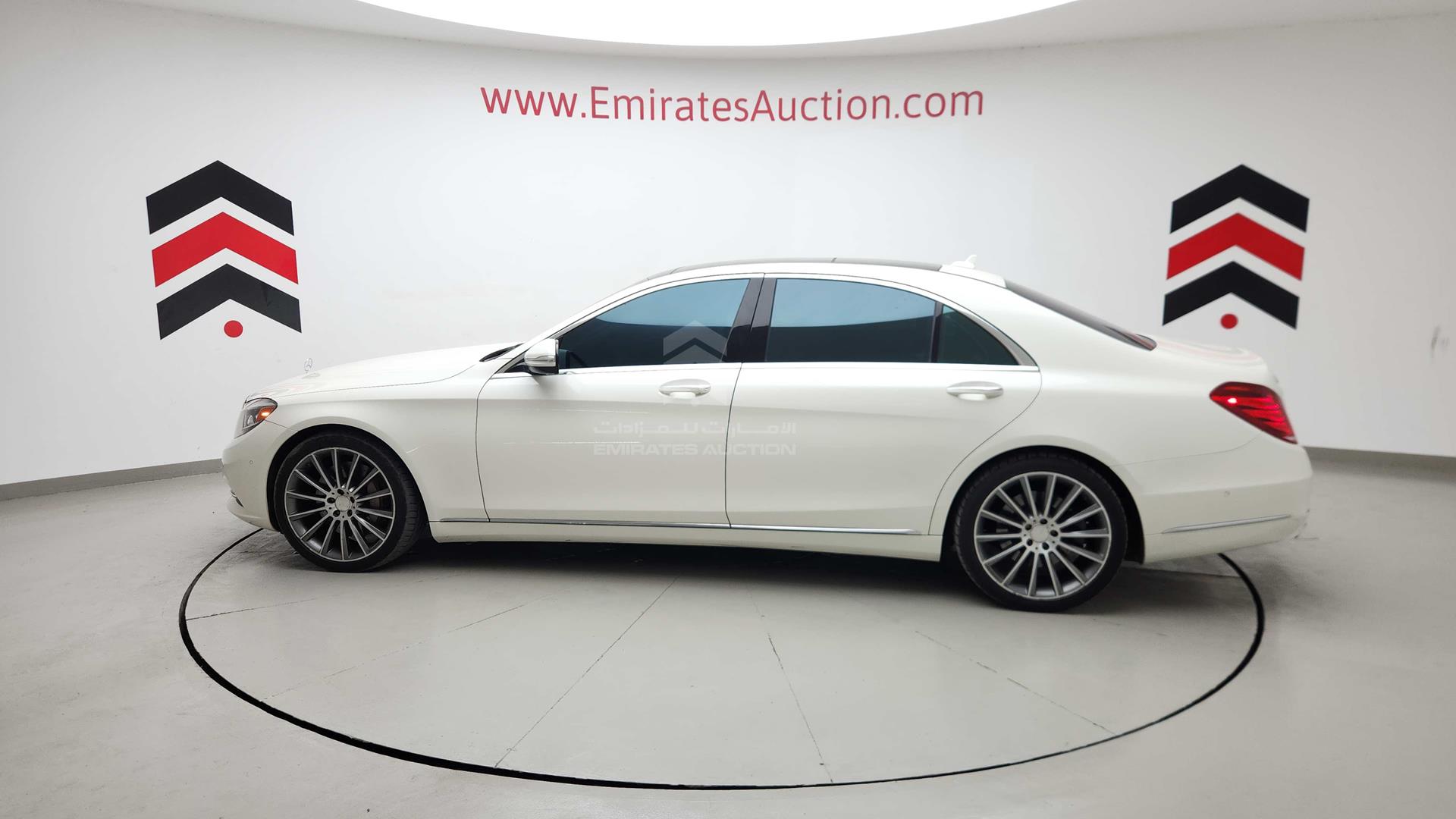 2015 MERCEDES S 550 VIN: WDDUG8FB1FA098842