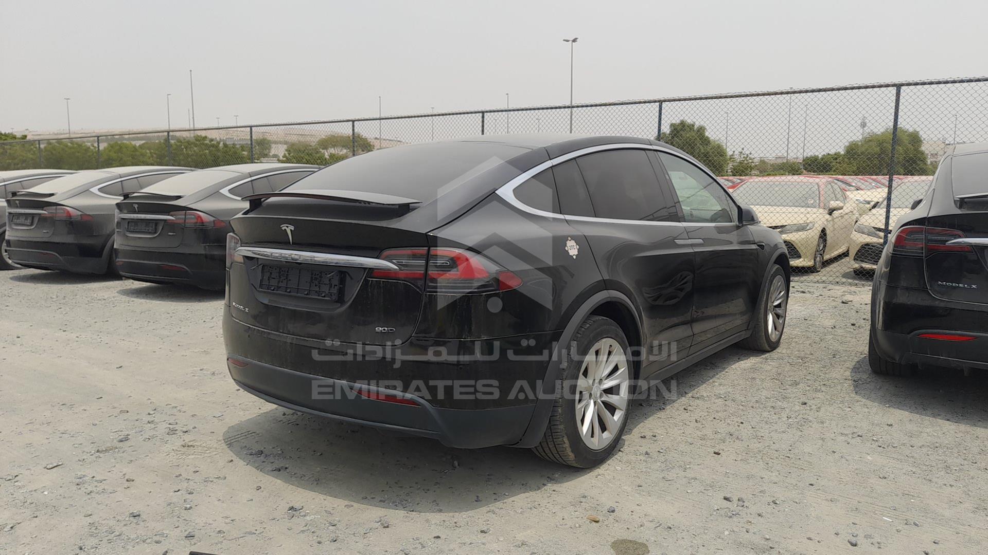 2017 TESLA MODEL X VIN: 5YJXCCE2XHF056526