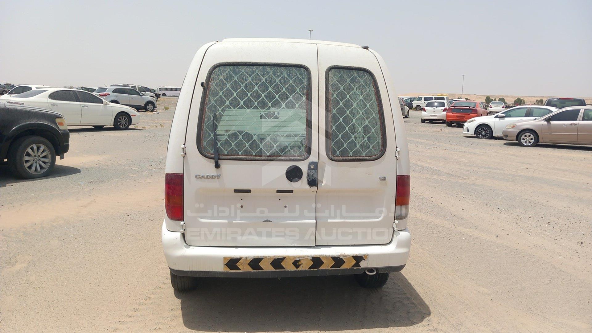 2008 VOLKSWAGEN CADDY VIN: 8AWLC09E89A004588