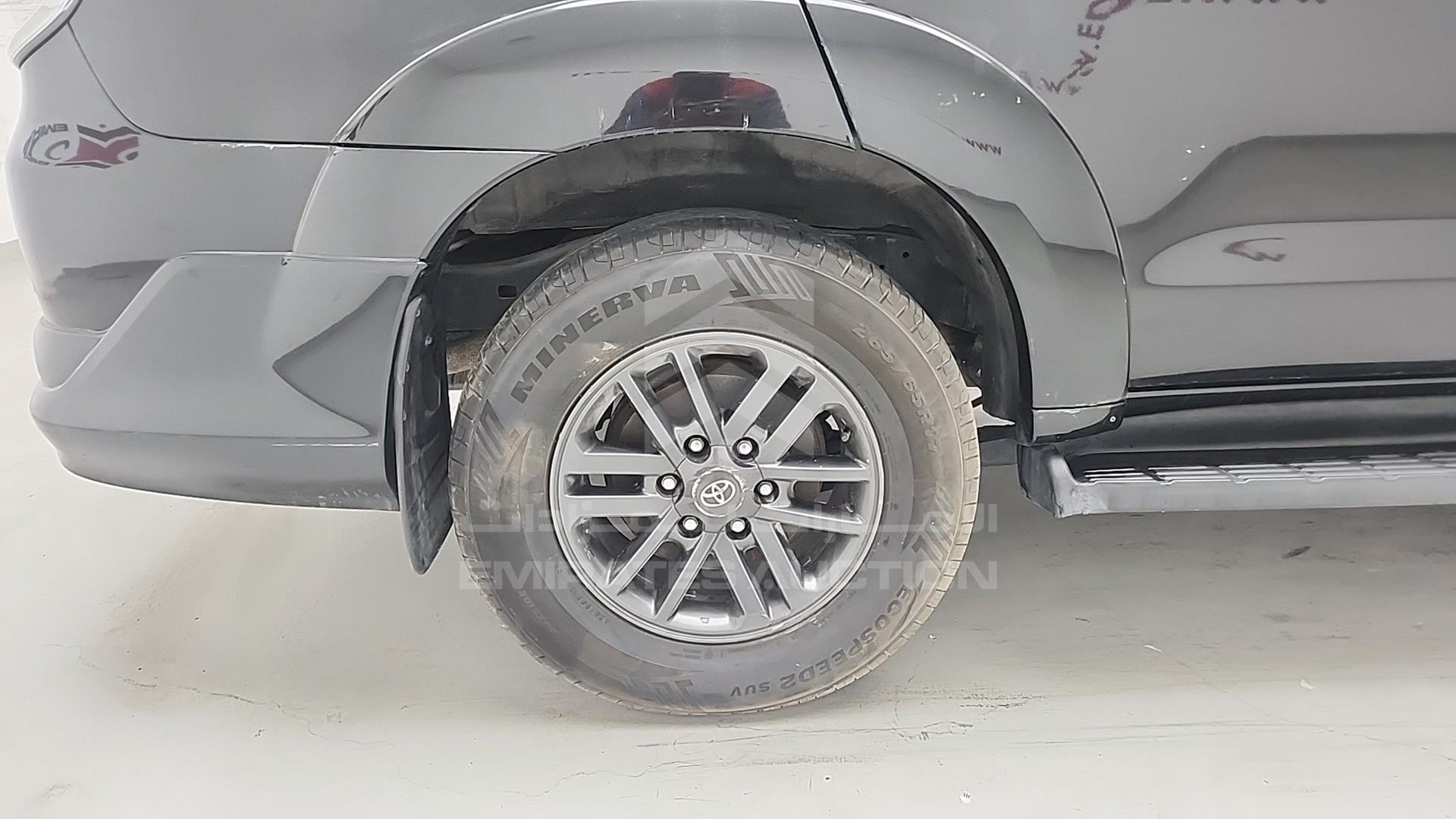 2014 TOYOTA FORTUNER VIN: MHFYU59G2E7034786