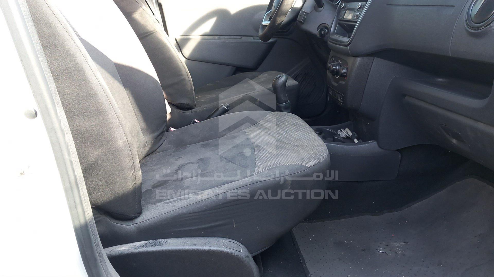2019 RENAULT DOKKER VIN: VF18SRB40KG449625