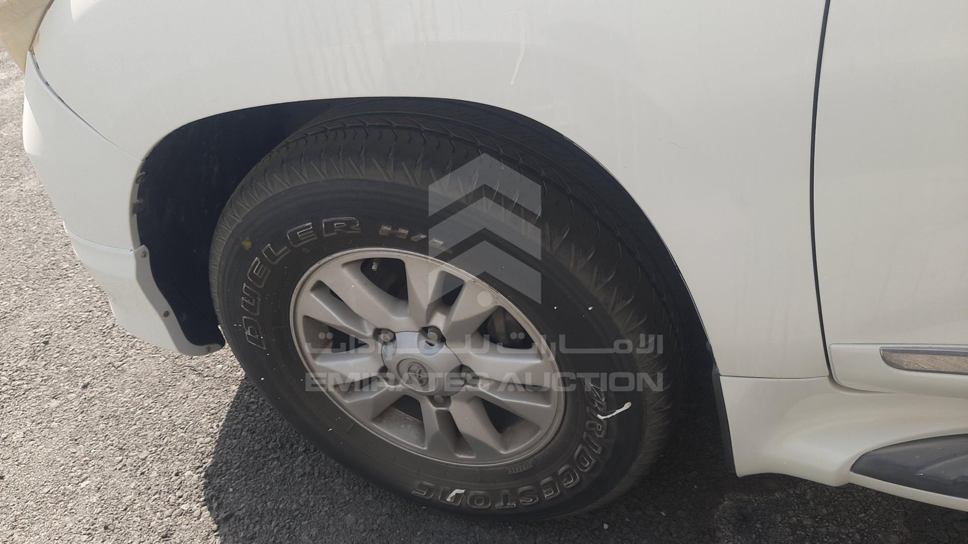 2011 TOYOTA LAND CRUISER VIN: JTMHU09J7B5052802
