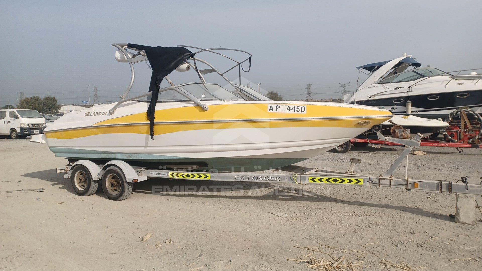 0 BOAT + TROLLEY --- VIN: USLAR86239I708