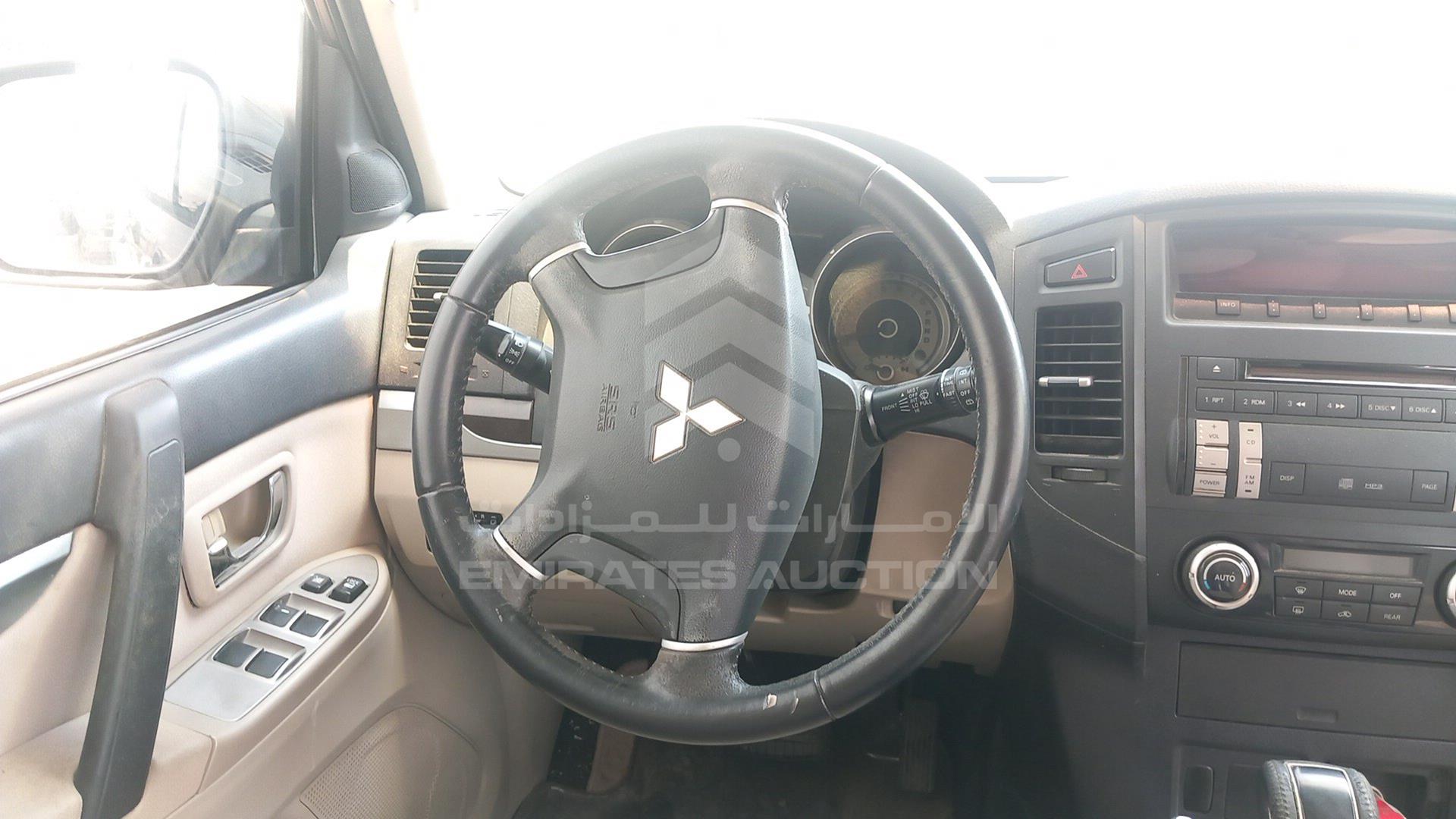 2010 MITSUBISHI PAJERO VIN: JMYLRV95WAJ715031