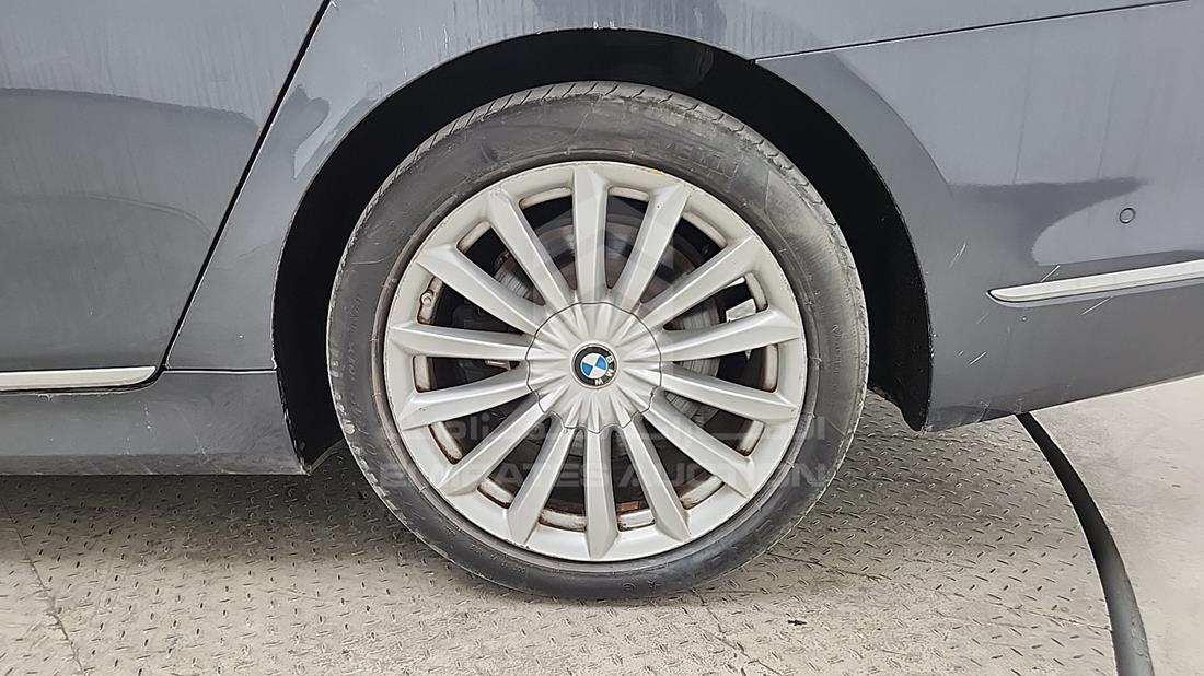 2016 BMW 740 LI — Rear Left Tyre — Photo 44