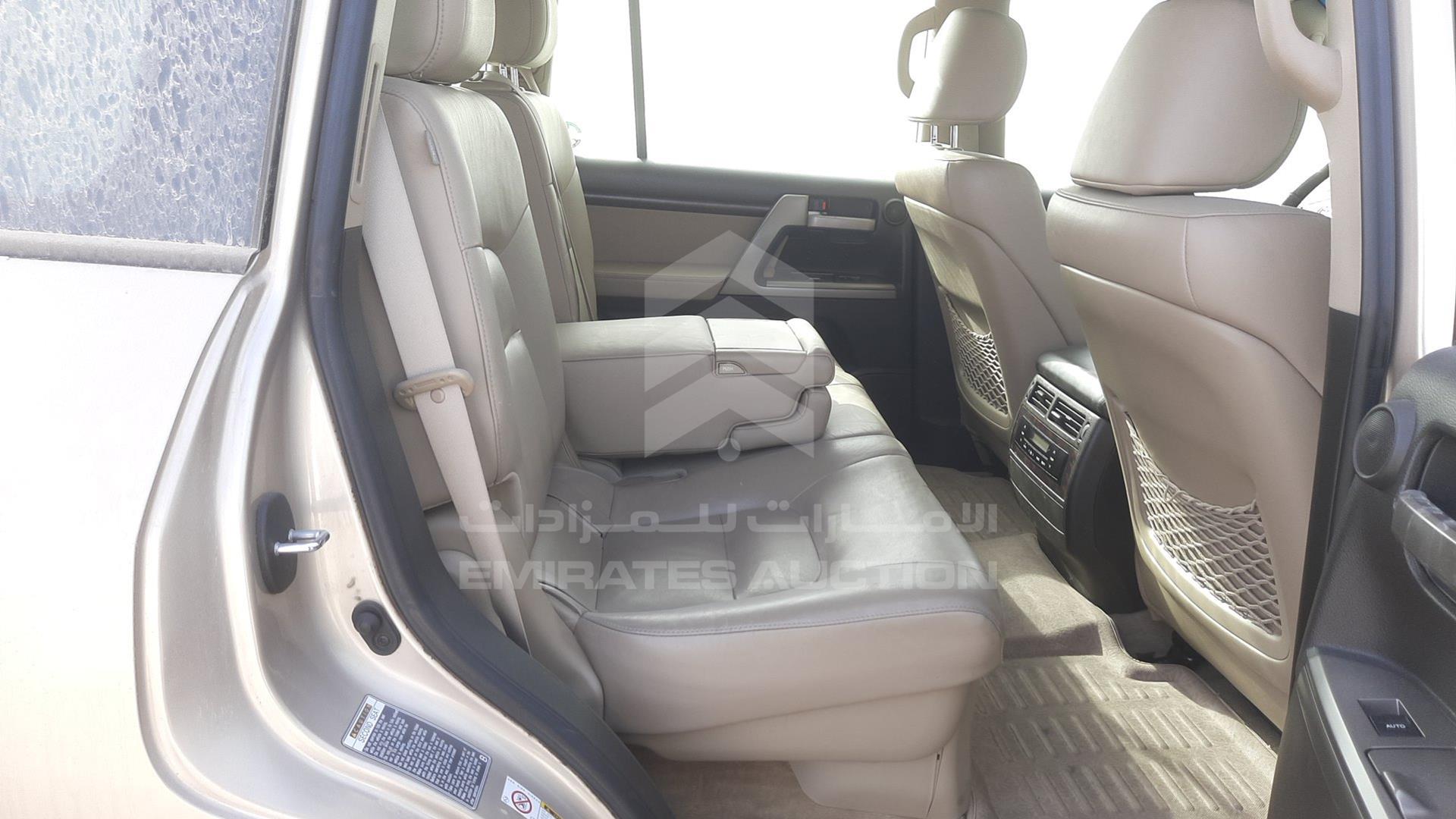 2010 TOYOTA LAND CRUISER VIN: JTMHT05J8A4037075