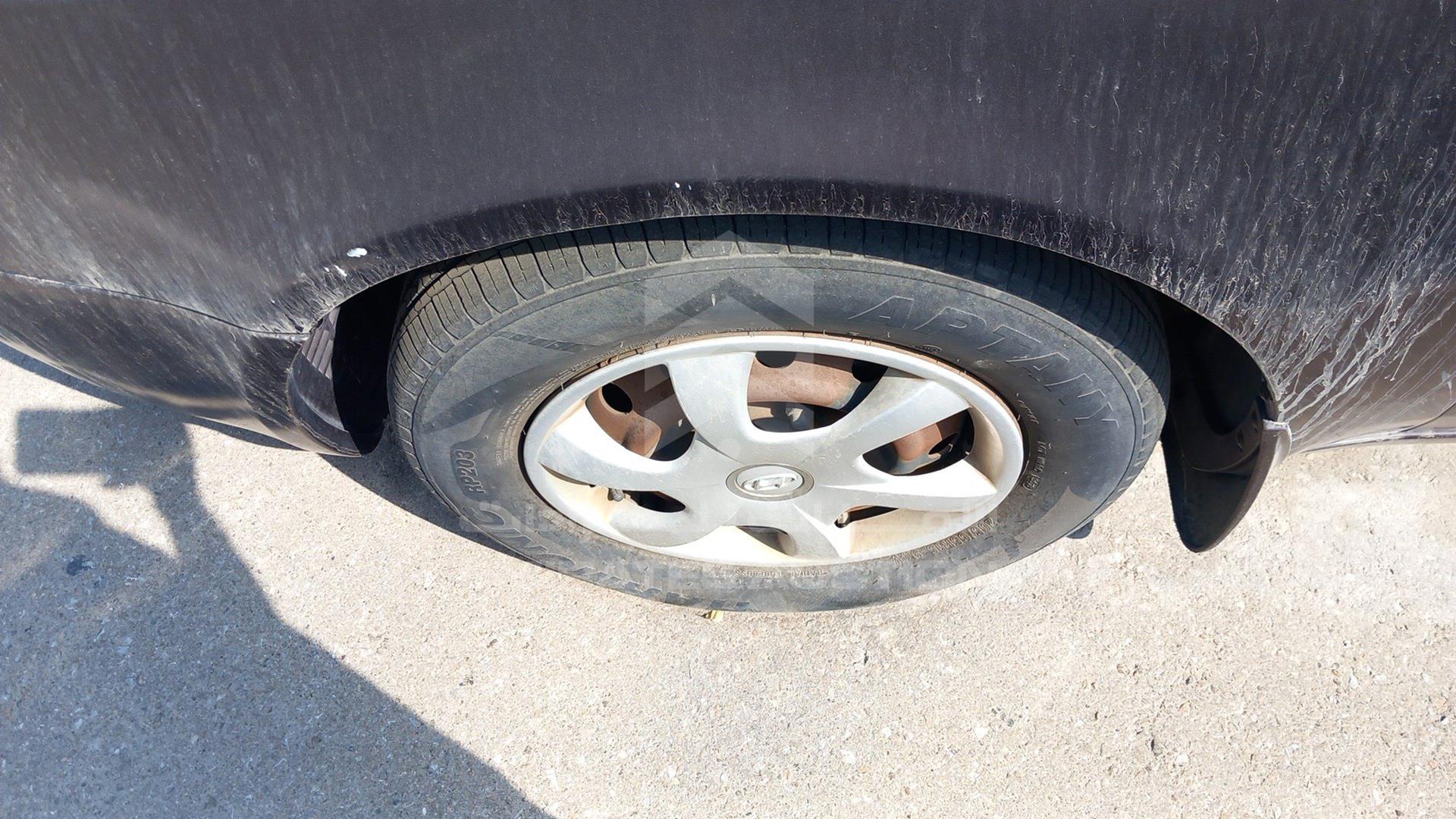 2006 HYUNDAI SONATA VIN: KMHET41C36A241840