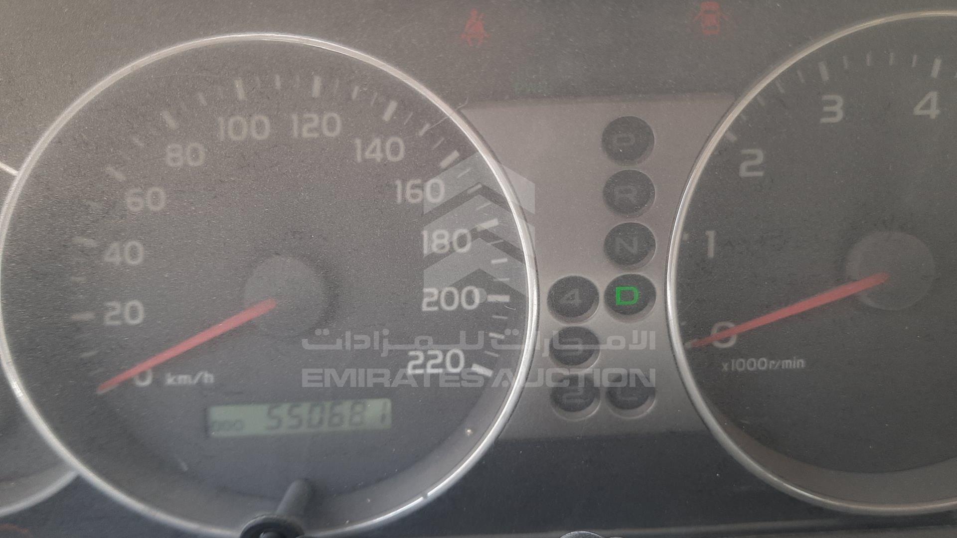 2005 TOYOTA LAND CRUISER VIN: JTEHT05J852069778