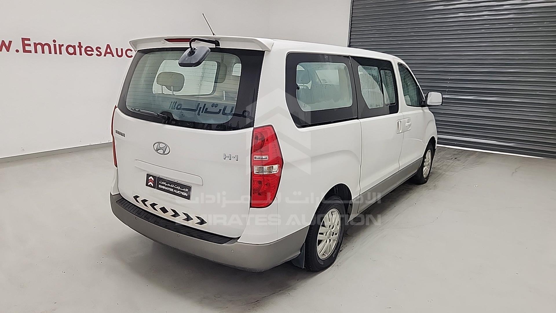 2018 HYUNDAI H1 VIN: KMJWA37R2JU946859