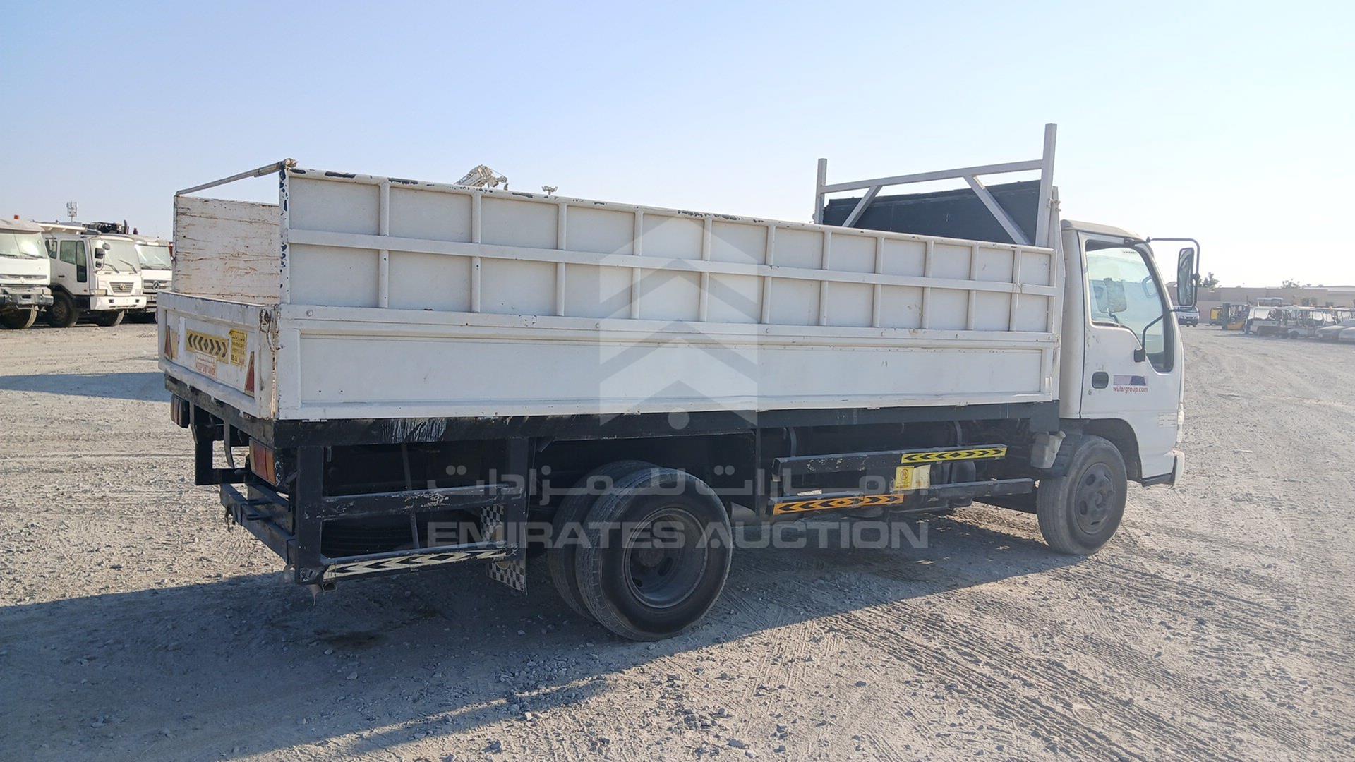 2008 ISUZU NPR VIN: JAMKP34G387P03523