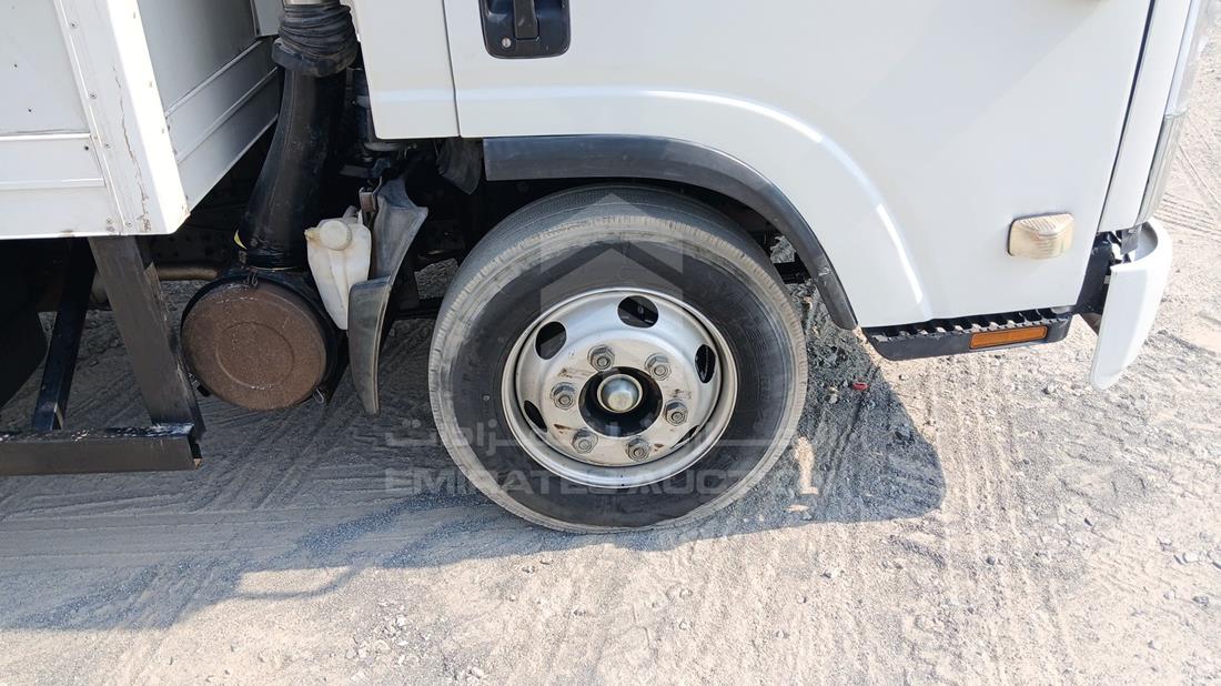 2025 Isuzu NPR — Front Right Tyre — Photo 37