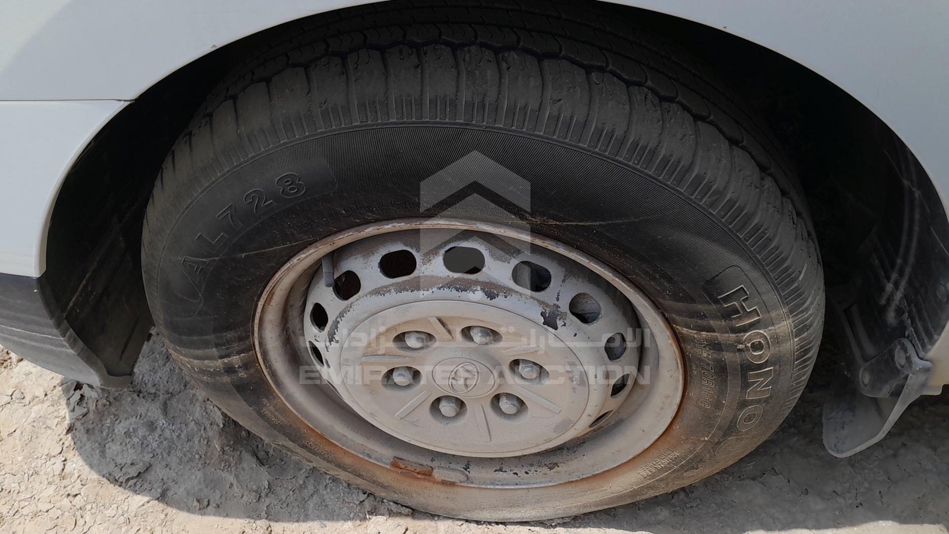 2012 HYUNDAI H1 VIN: KMHWG81R9CU438154