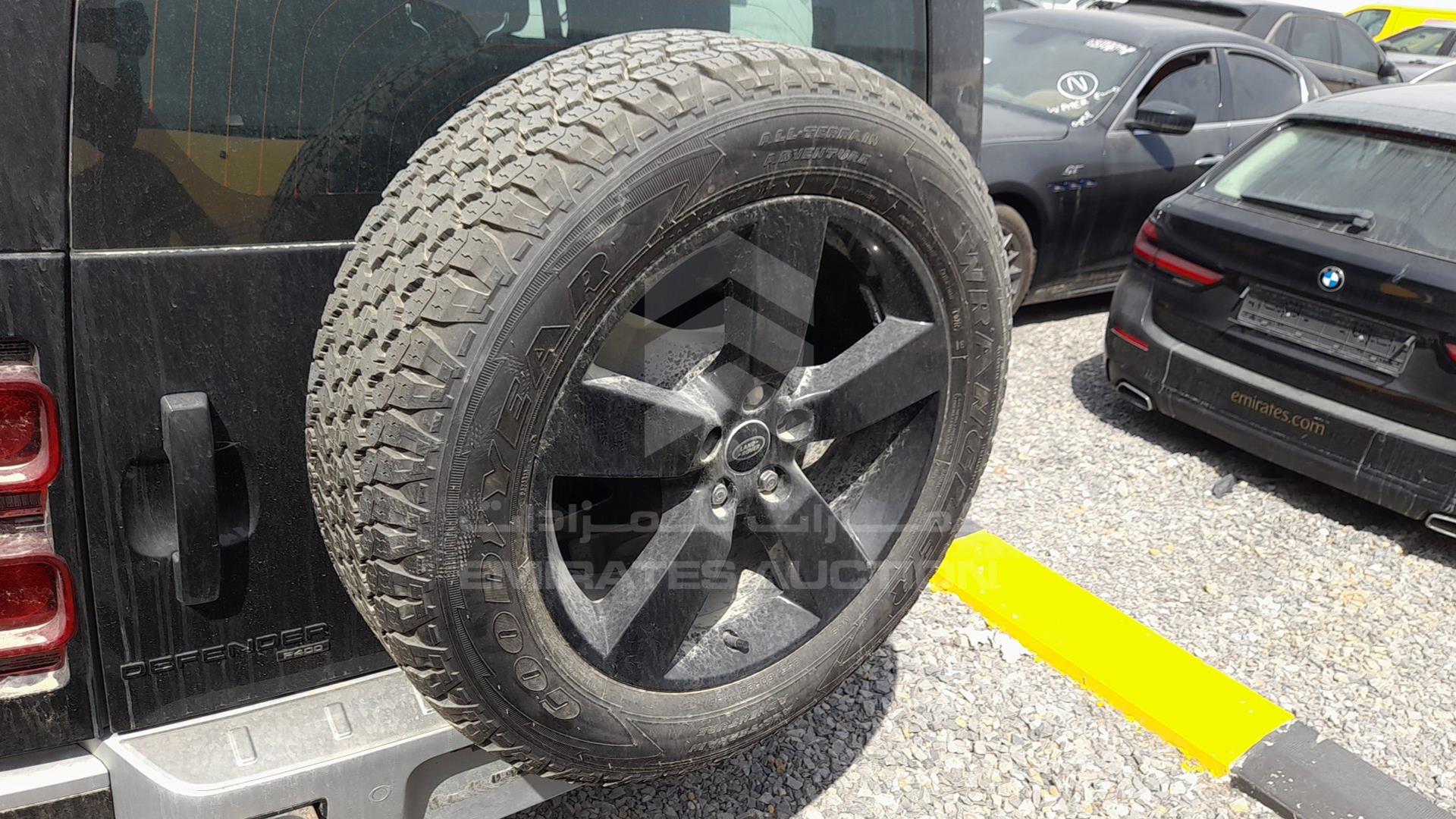 2023 LAND ROVER DEFENDER VIN: SALEA8BU0P2178015
