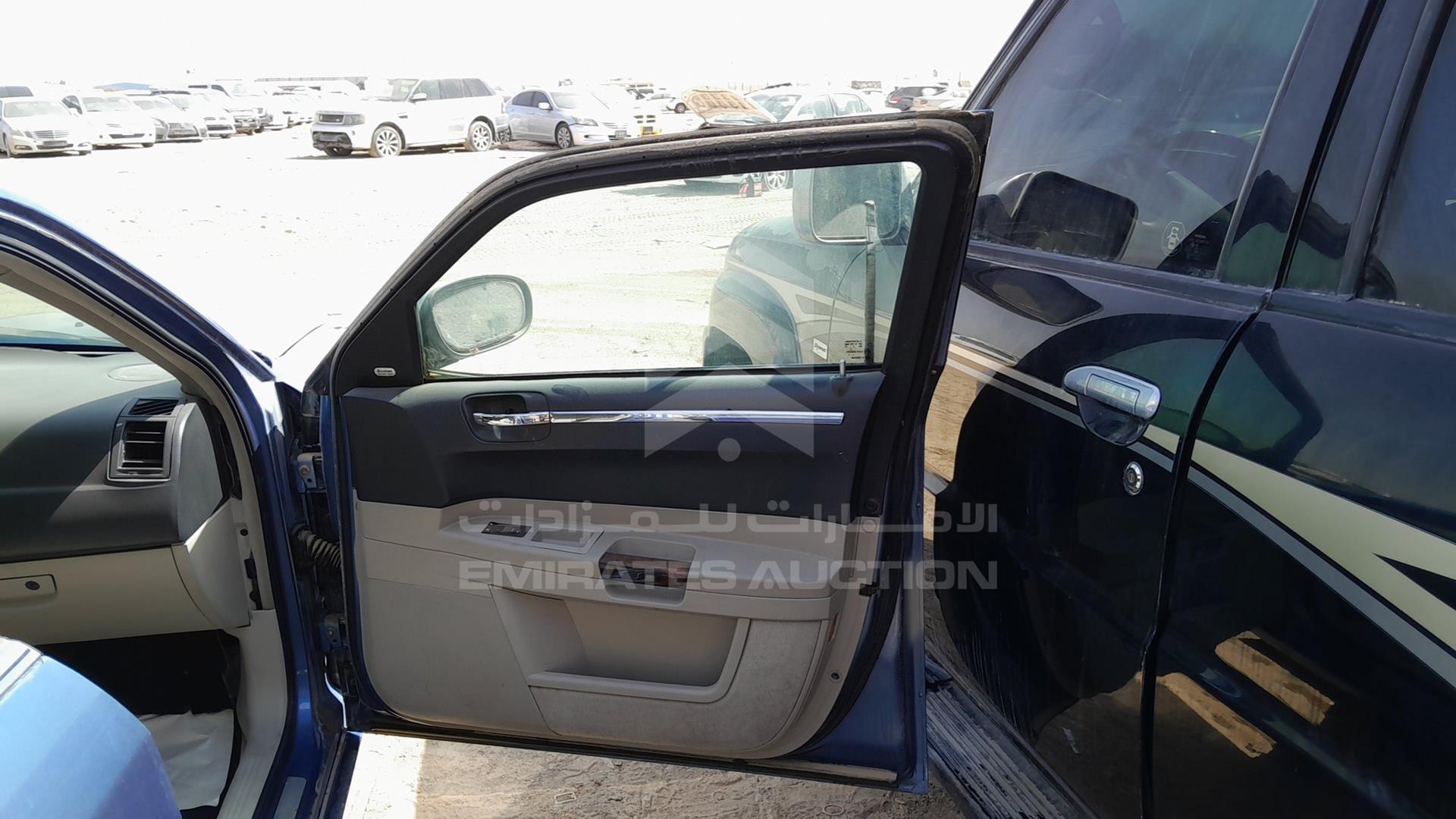 2007 CHRYSLER 300 C VIN: 2C3HA63H47H728595