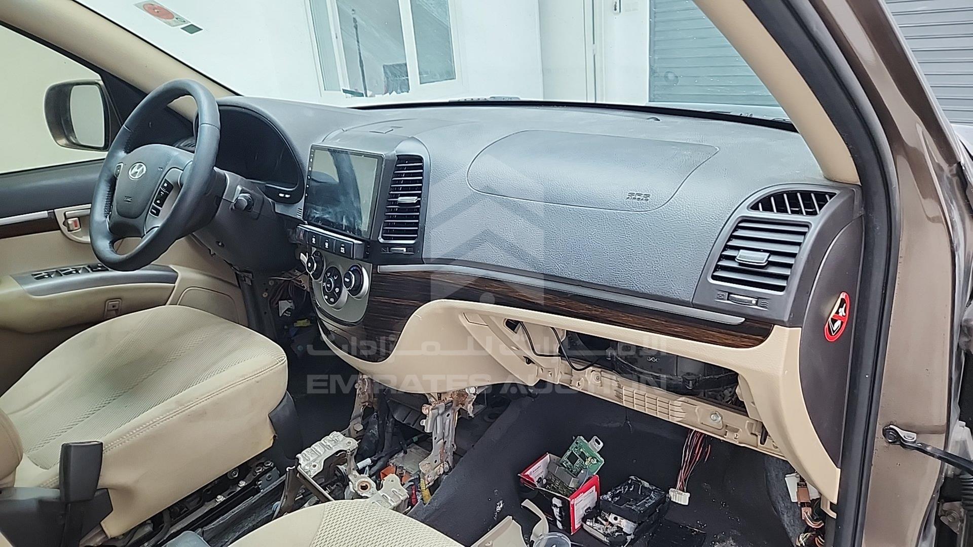 2012 HYUNDAI SANTA FE VIN: KMHSH81B0CU797908