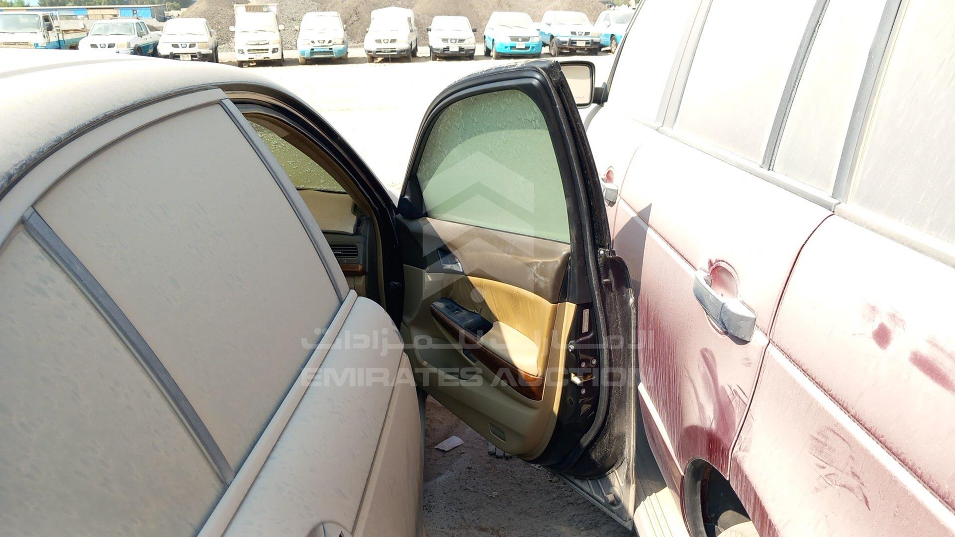2011 HONDA ACCORD VIN: 1HGCR3F86BA011204