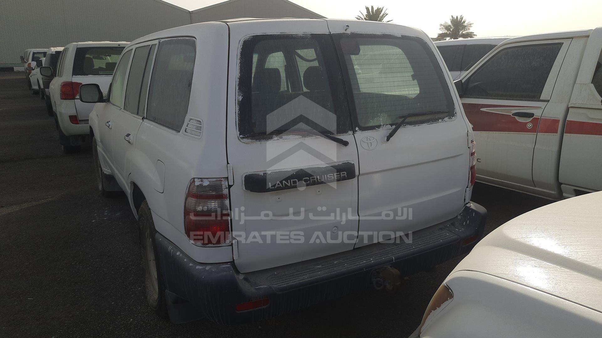 2003 TOYOTA LAND CRUISER VIN: JTGHJ01J233003981