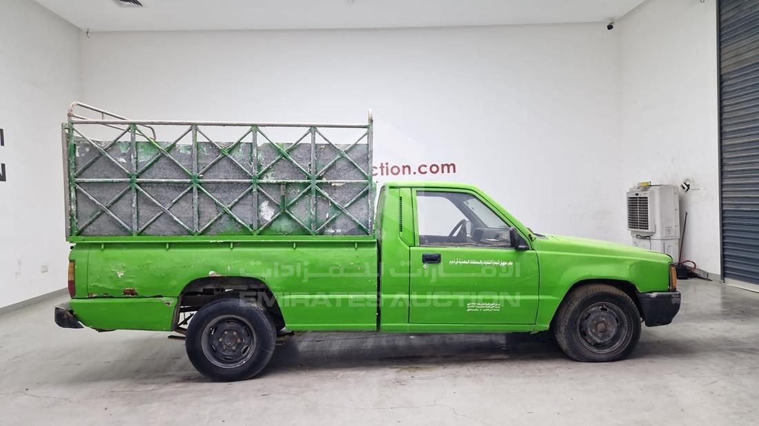 1996 Mitsubishi L 200 — Front Right Angle — Photo 13