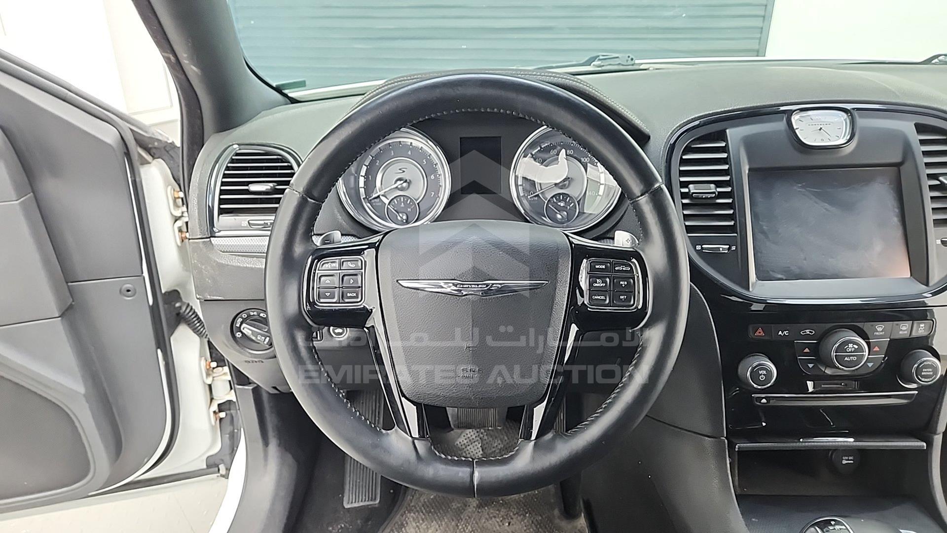 2013 CHRYSLER 300 VIN: 2C3CCABG4DH528845