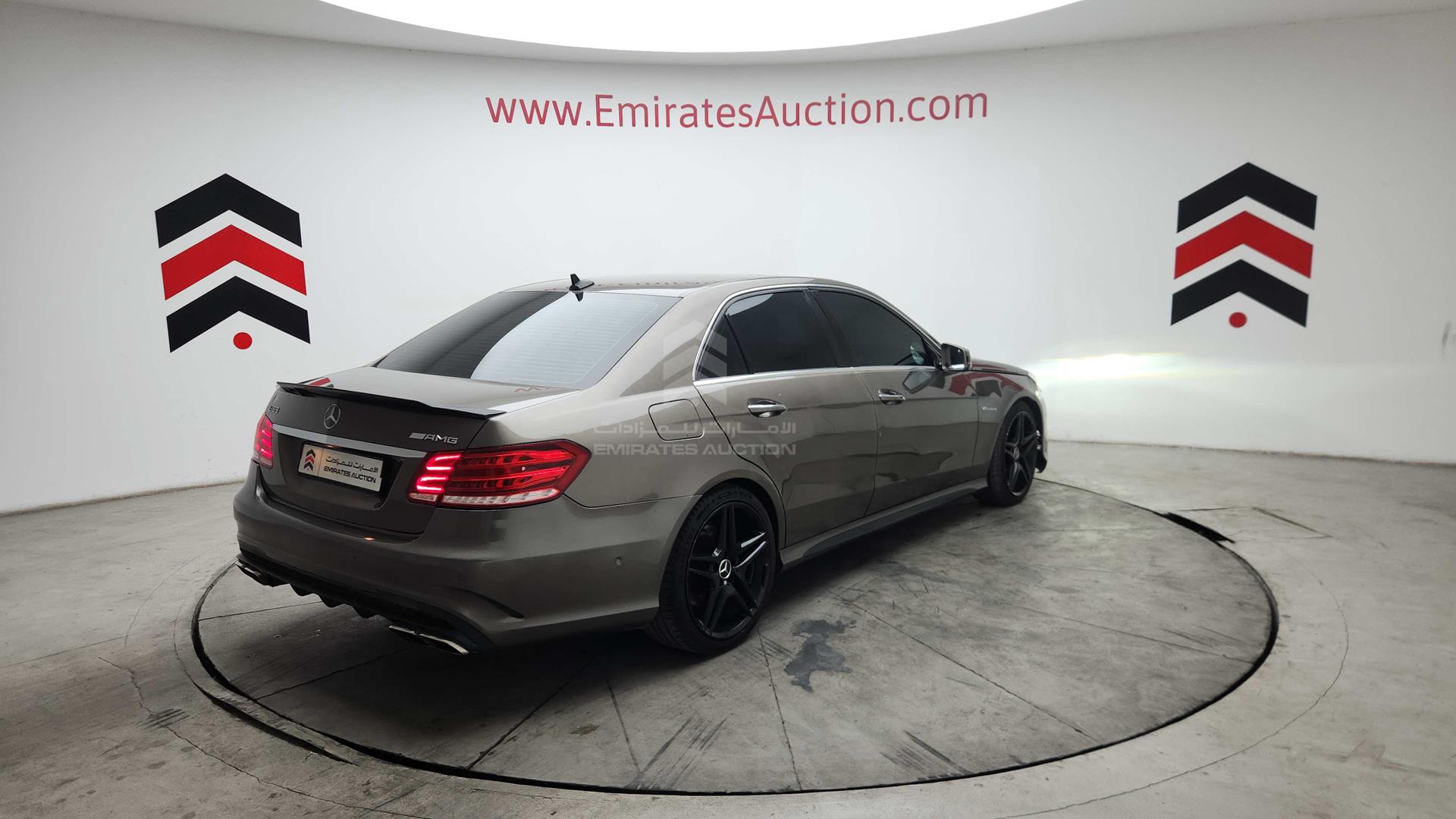 2011 MERCEDES E 550 VIN: WDDHF9AB2BA469907