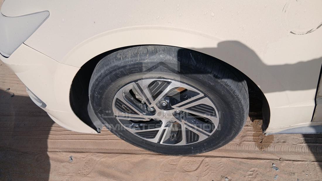 2021 Hyundai Sonata Hybrid — Front Left Tyre — Photo 32