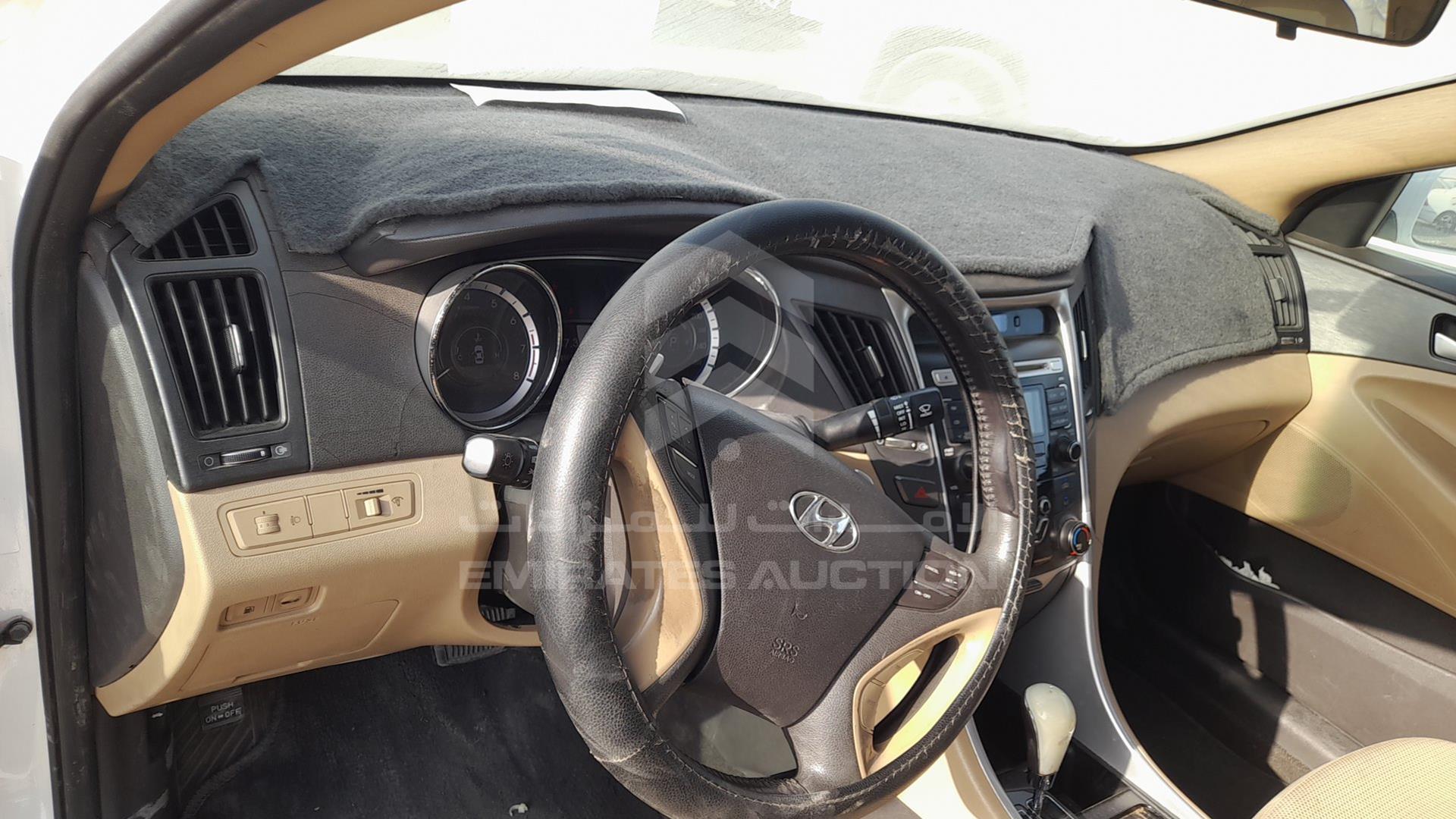 2011 HYUNDAI SONATA VIN: KMHEB41C8BA264933