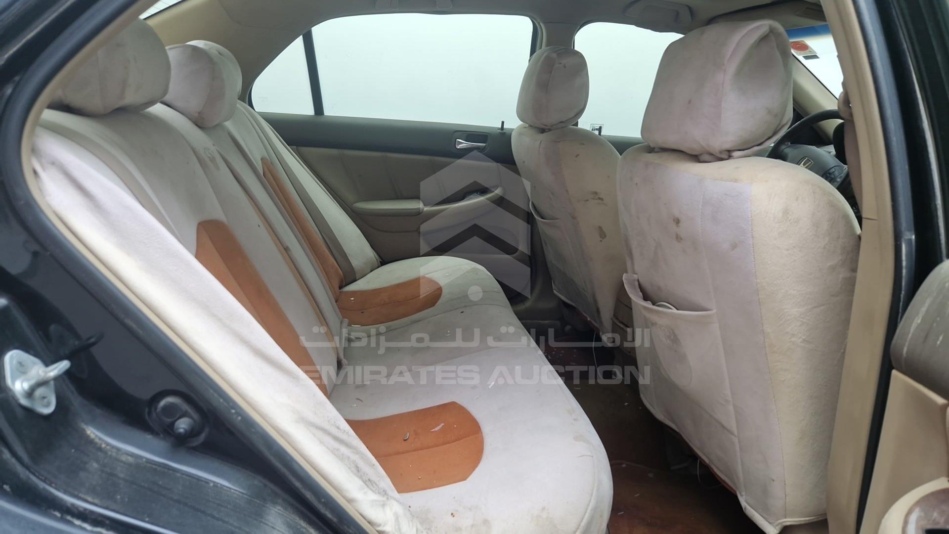2006 HONDA ACCORD VIN: JHMCM567X6C404769