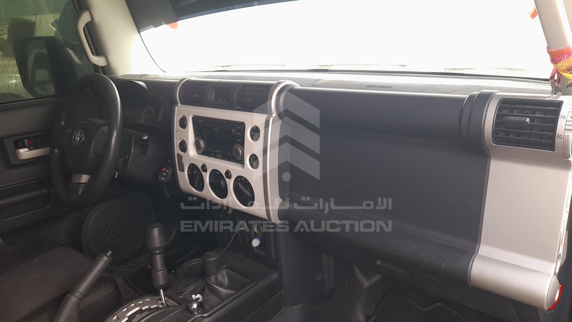 2013 TOYOTA FJ CRUISER VIN: JTEBU11F9DK171633