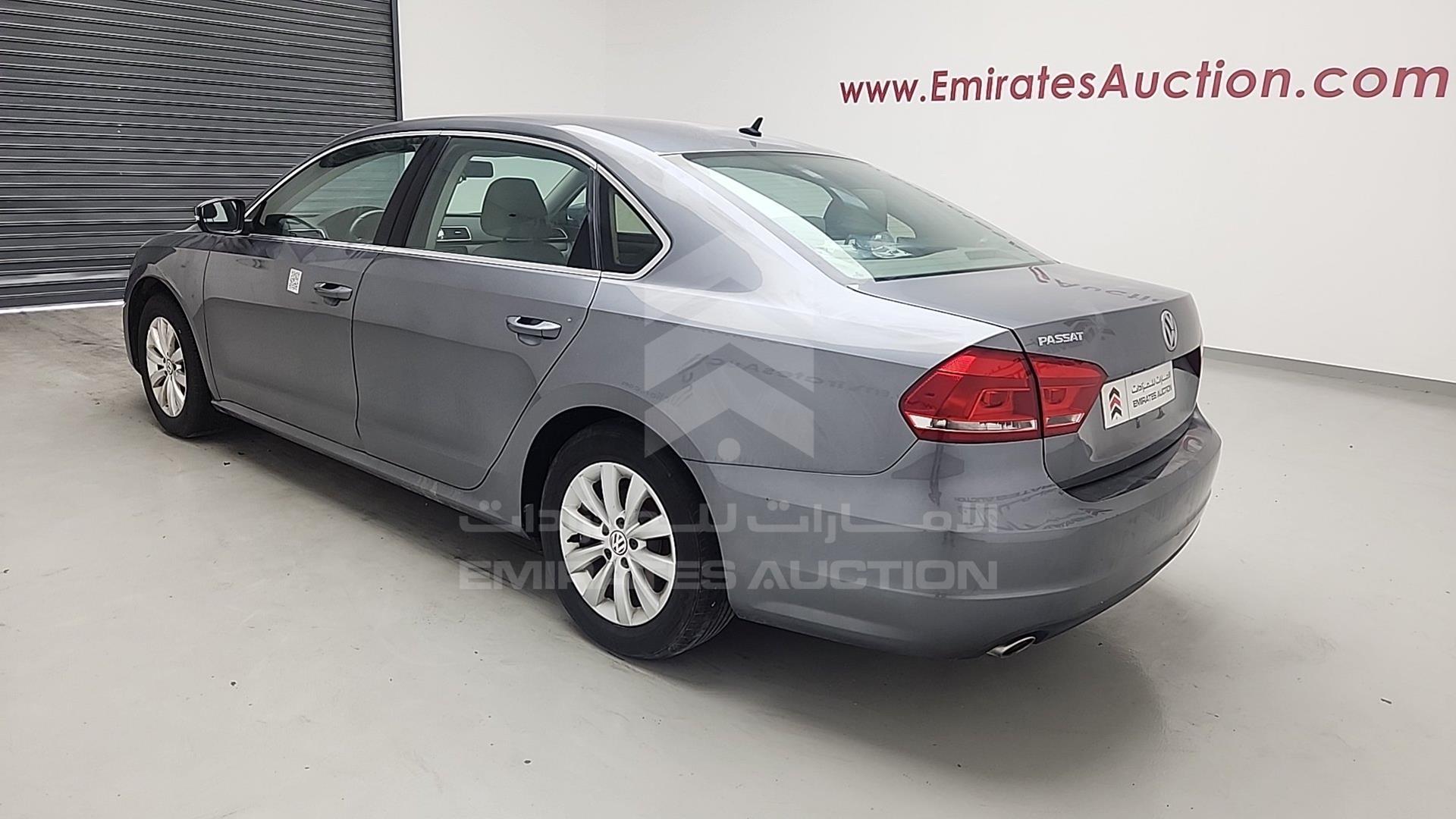 2015 VOLKSWAGEN PASSAT VIN: WVWBR7A3XFC061072