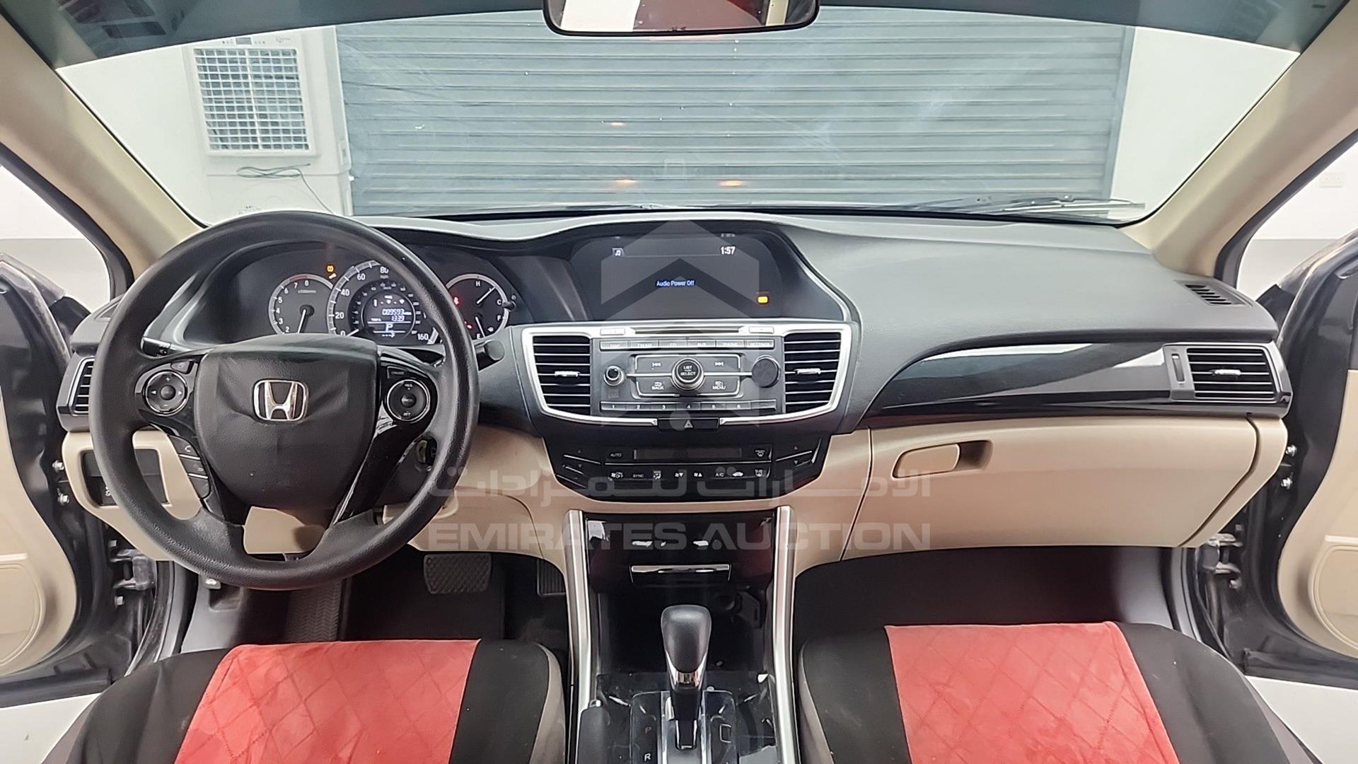 2017 HONDA ACCORD VIN: 1HGCR2F39HA102131