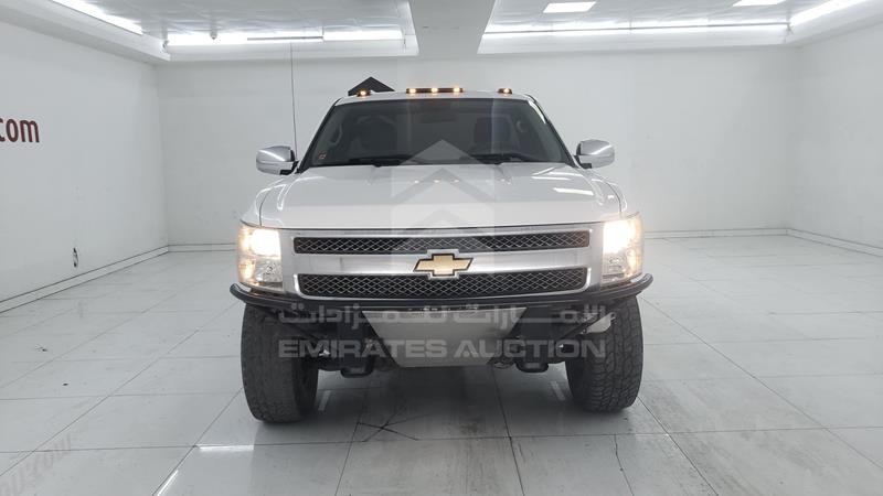 VIN: 1GCNK9E04CZ330267 Auction: EmiratesAuction Lot: 345598 1GCNK9E04CZ330267 Chevrolet Silverado 2012 WHITE Photo 1