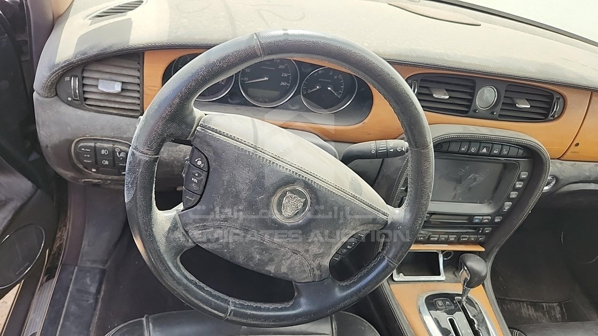 2006 JAGUAR X J 8 VIN: SAJAA86G66TG50578