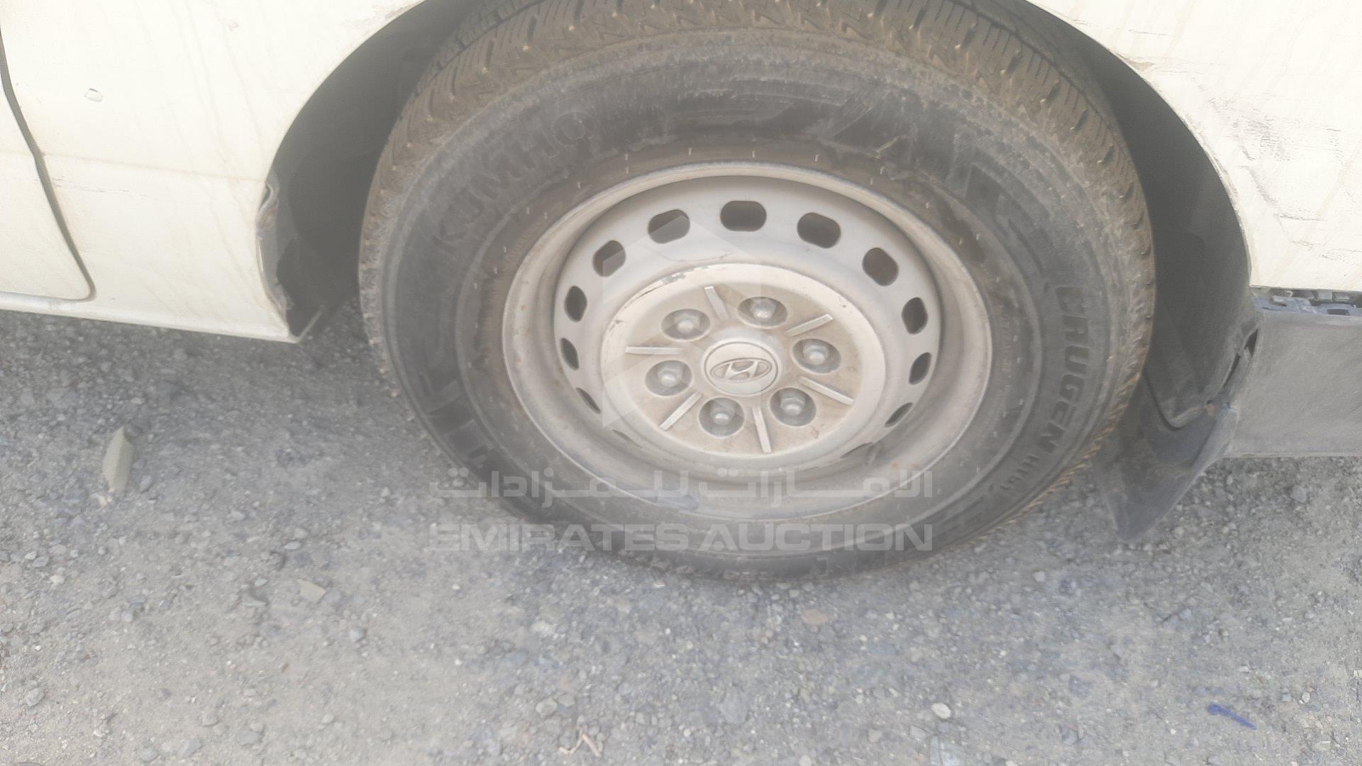 KMHWG81R5CU366112 - 2012 Hyundai H1 - #358080