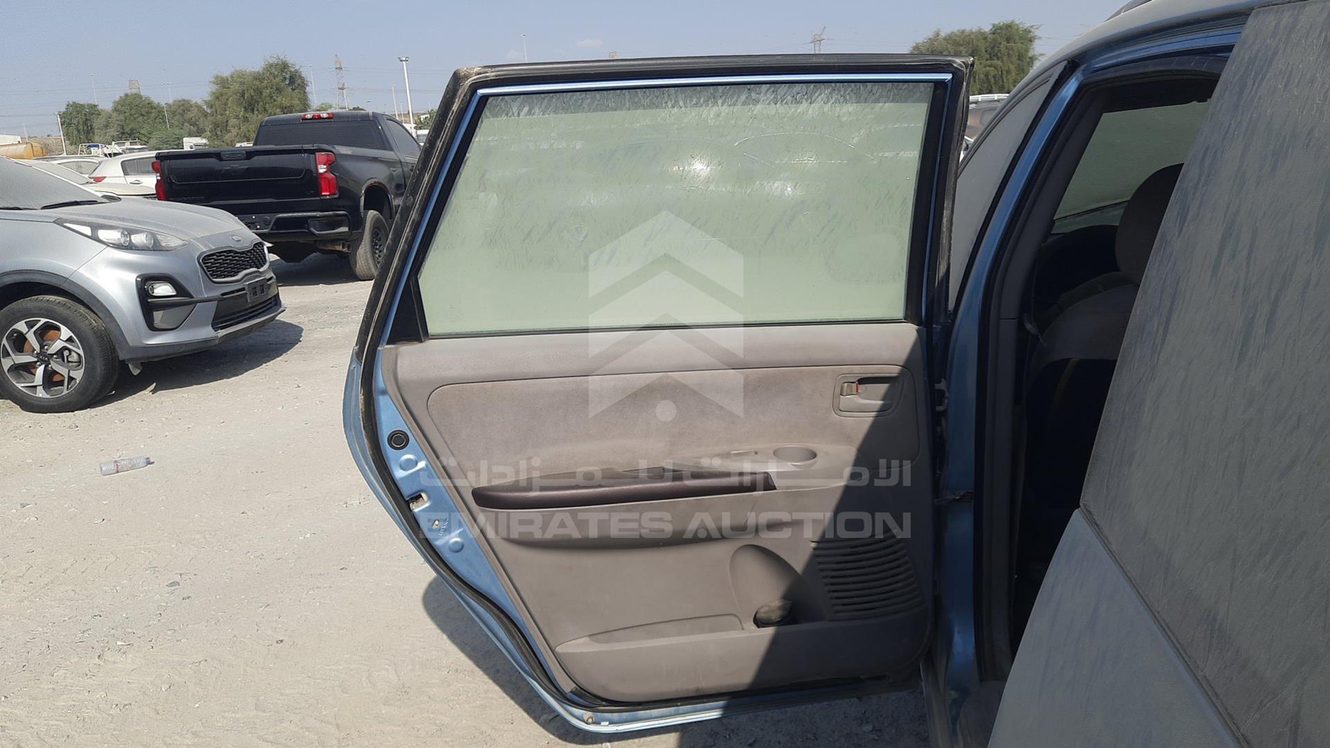 2005 MITSUBISHI GRANDIS VIN: JMYLRNA4W5Z703587