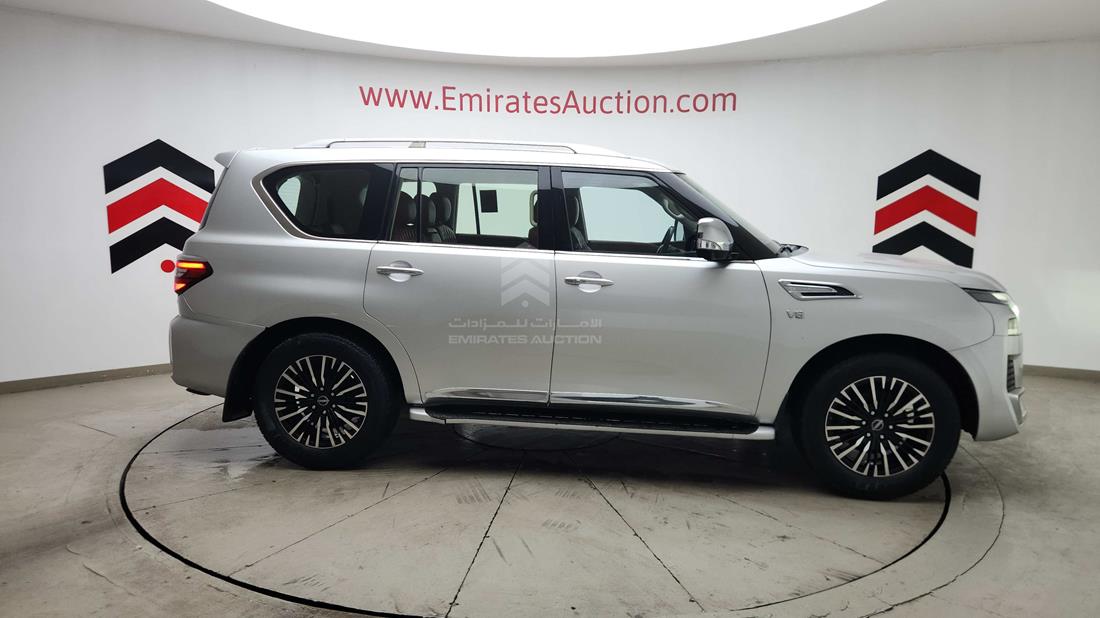 2020 Nissan Armada — Right Full View — Photo 39