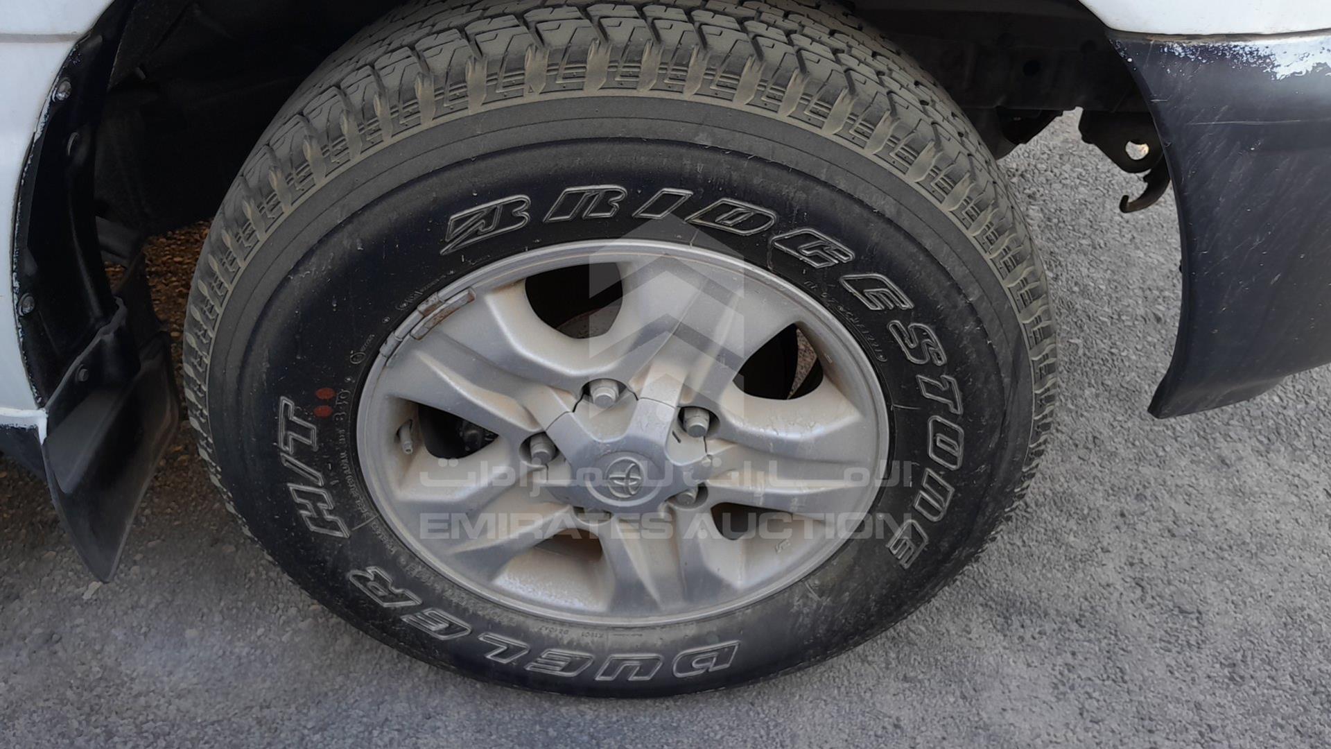 2007 TOYOTA LAND CRUISER VIN: JTGHJ09J377006875