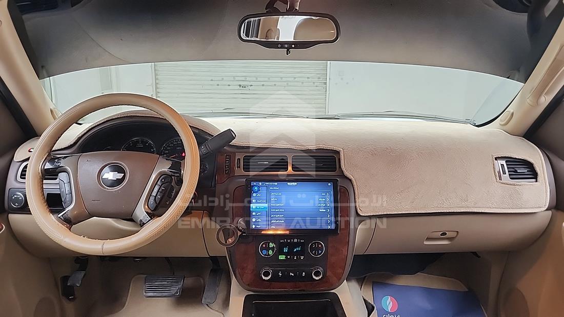 2012 Chevrolet Tahoe — Full Dashboard View — Photo 16
