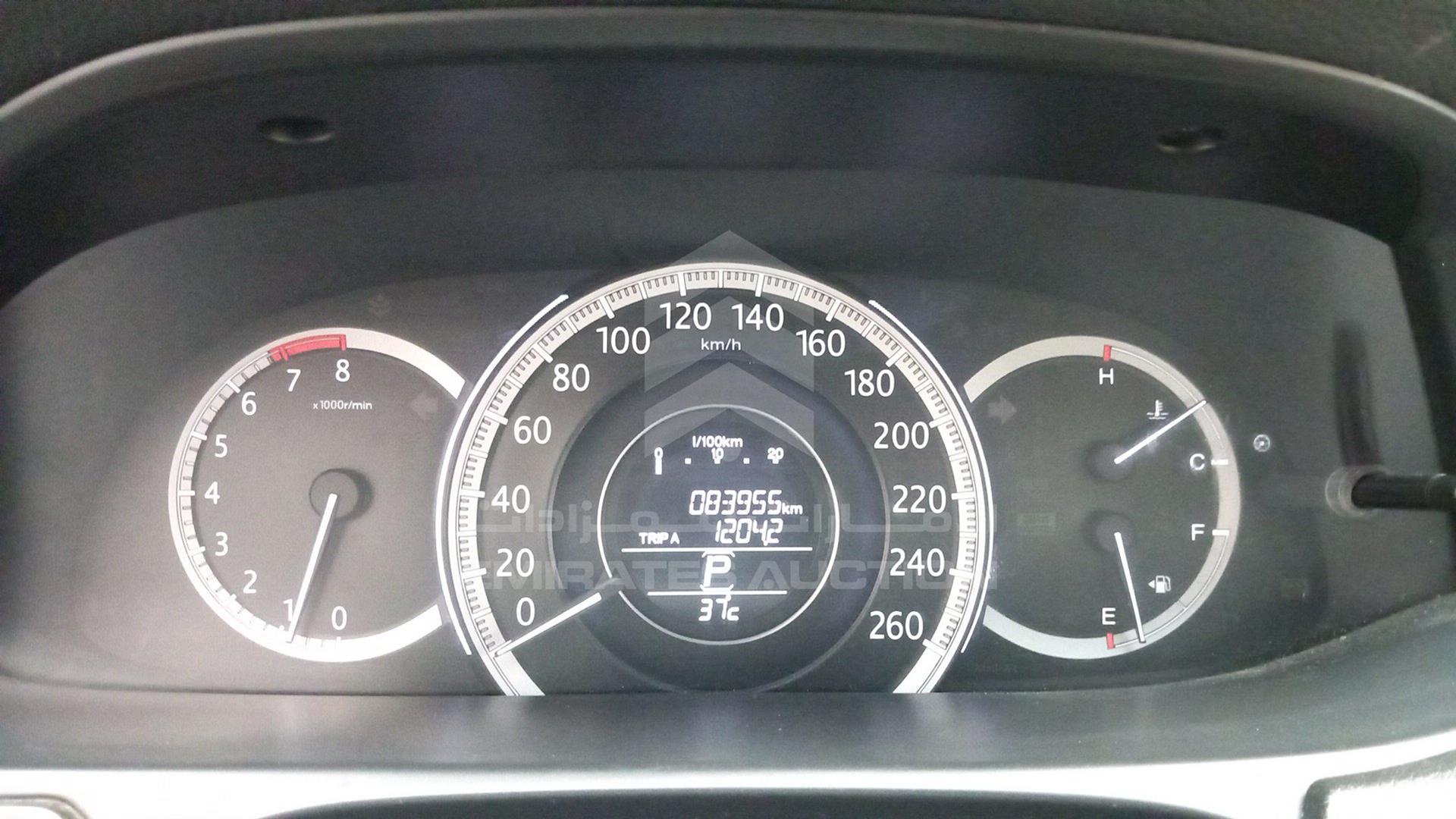 2016 HONDA ACCORD VIN: LUCCR2668G3407434