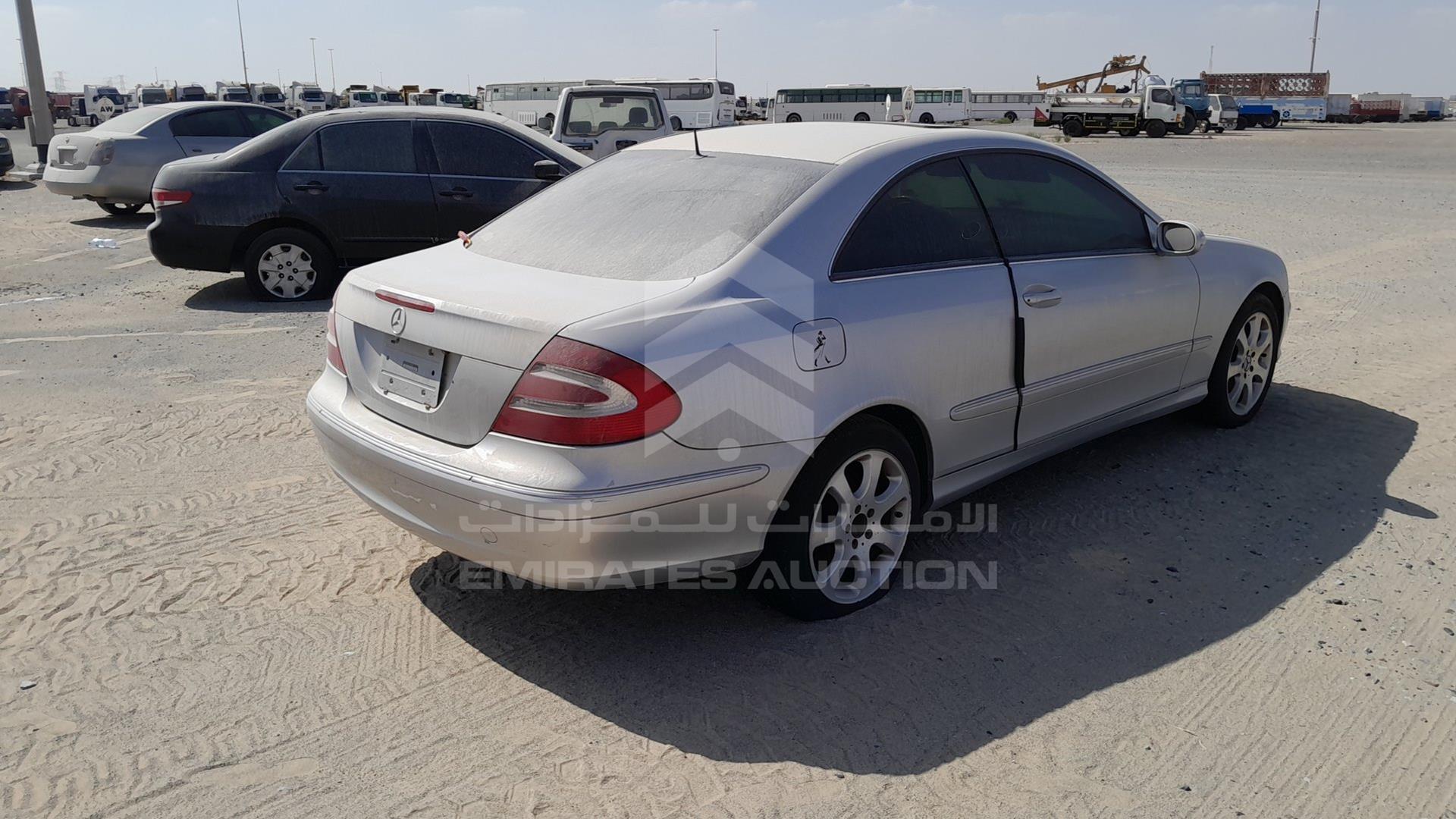 2004 MERCEDES CLK320 VIN: WDB2093651F074586