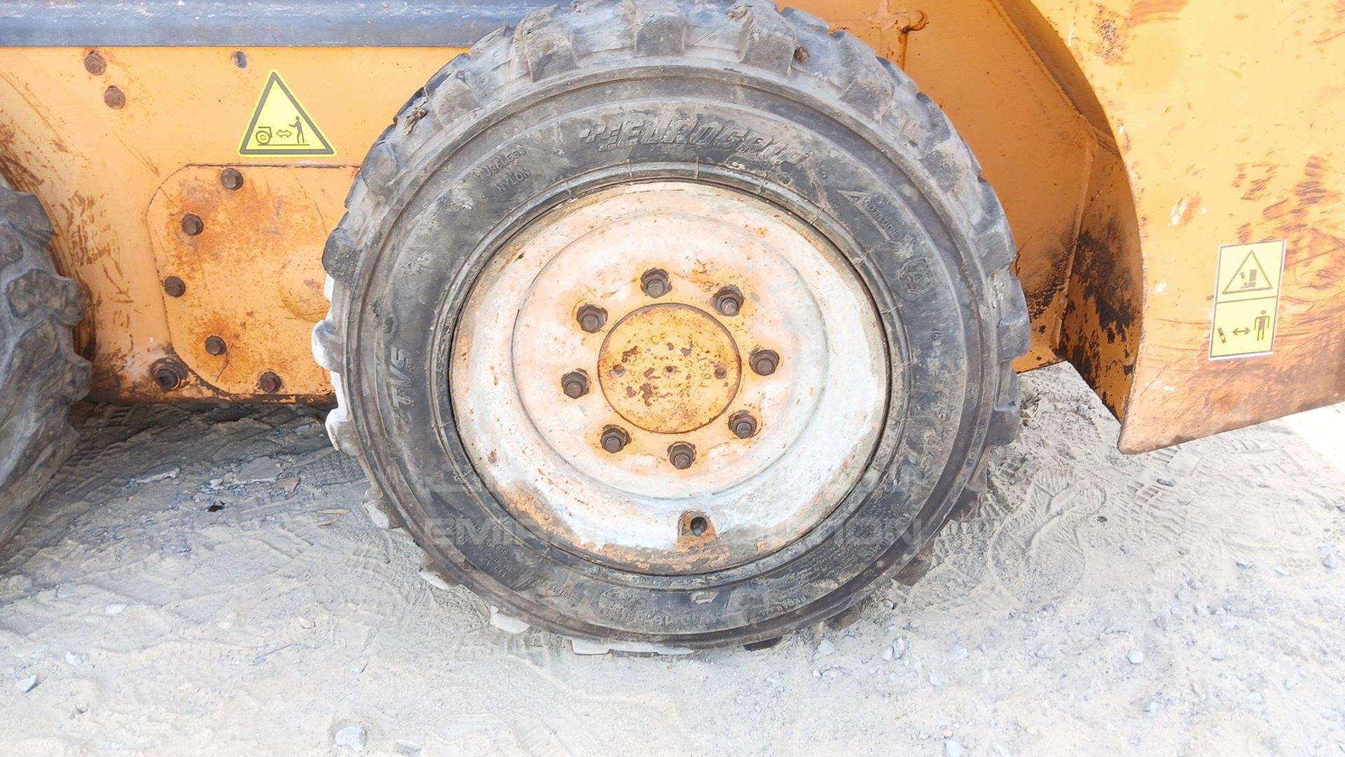 2008 CASE --- VIN: JAF0390858