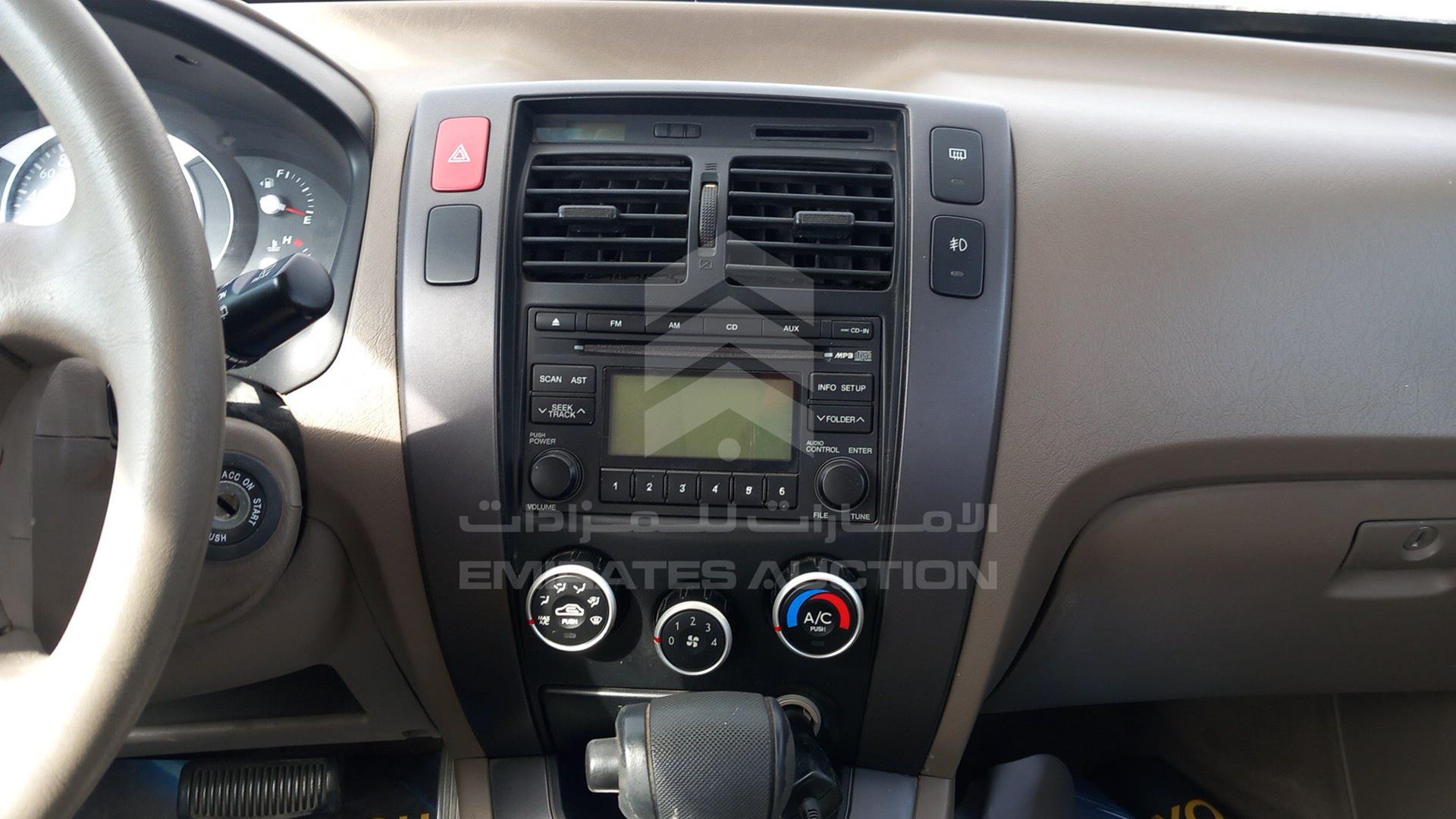 2009 HYUNDAI TUCSON VIN: KMHJM81B59U907142