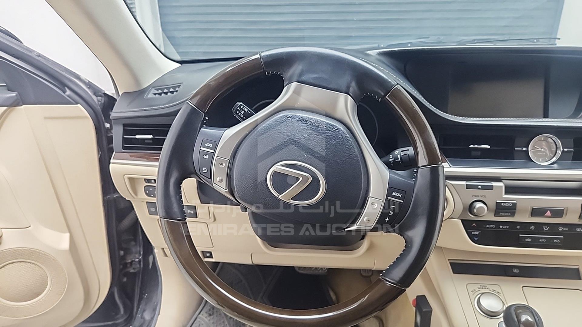 2014 LEXUS ES 350 VIN: JTHBK1GG7E2113613