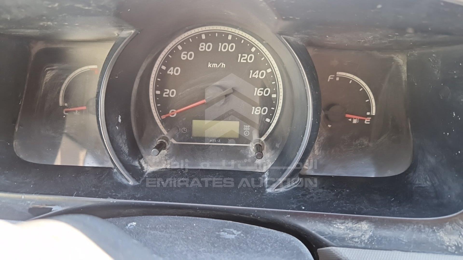 2011 TOYOTA HIACE VIN: JTGJX02P9B0040044