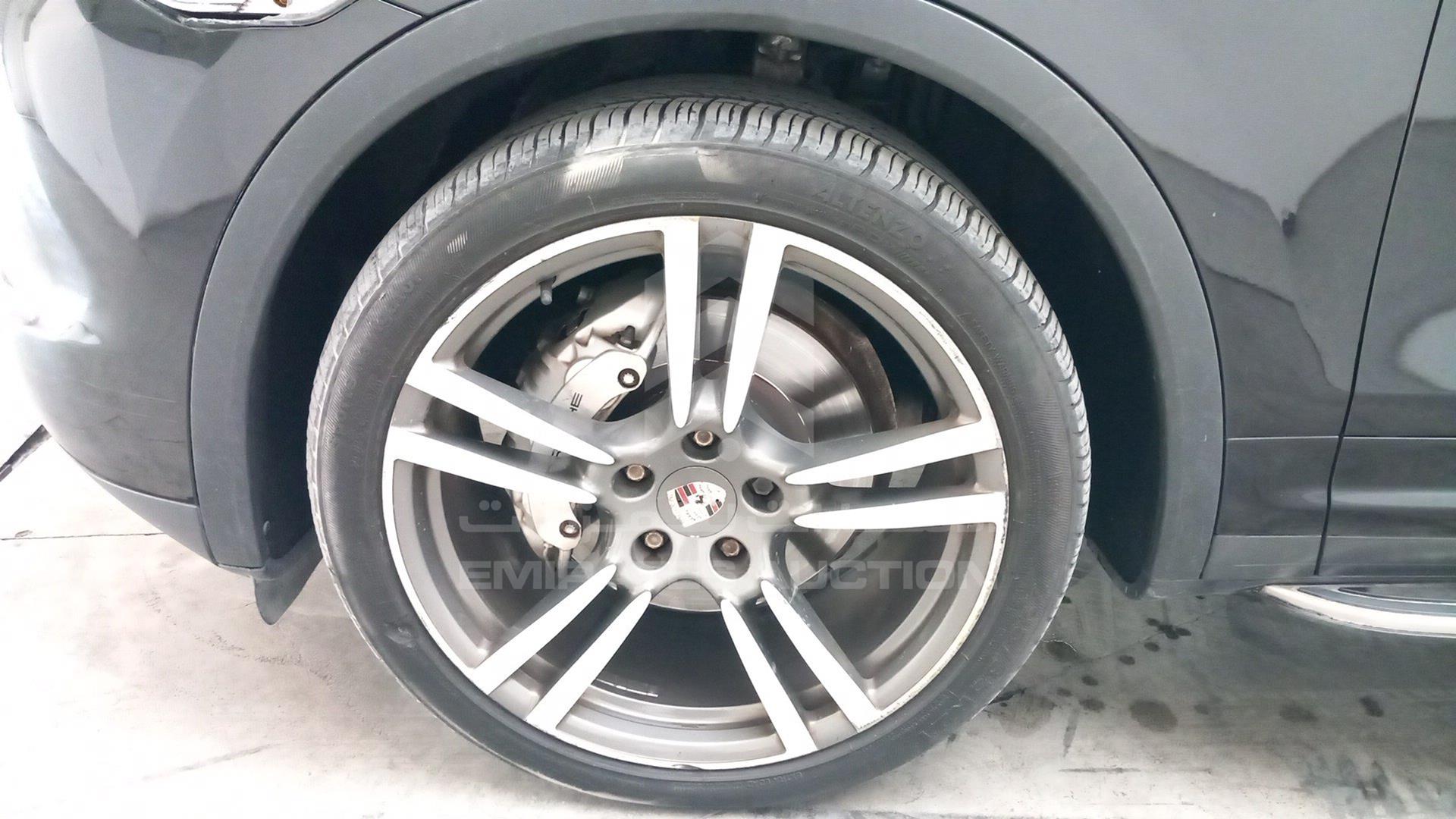 2012 PORSCHE CAYENNE VIN: WP1ZZZ92ZCLA41059