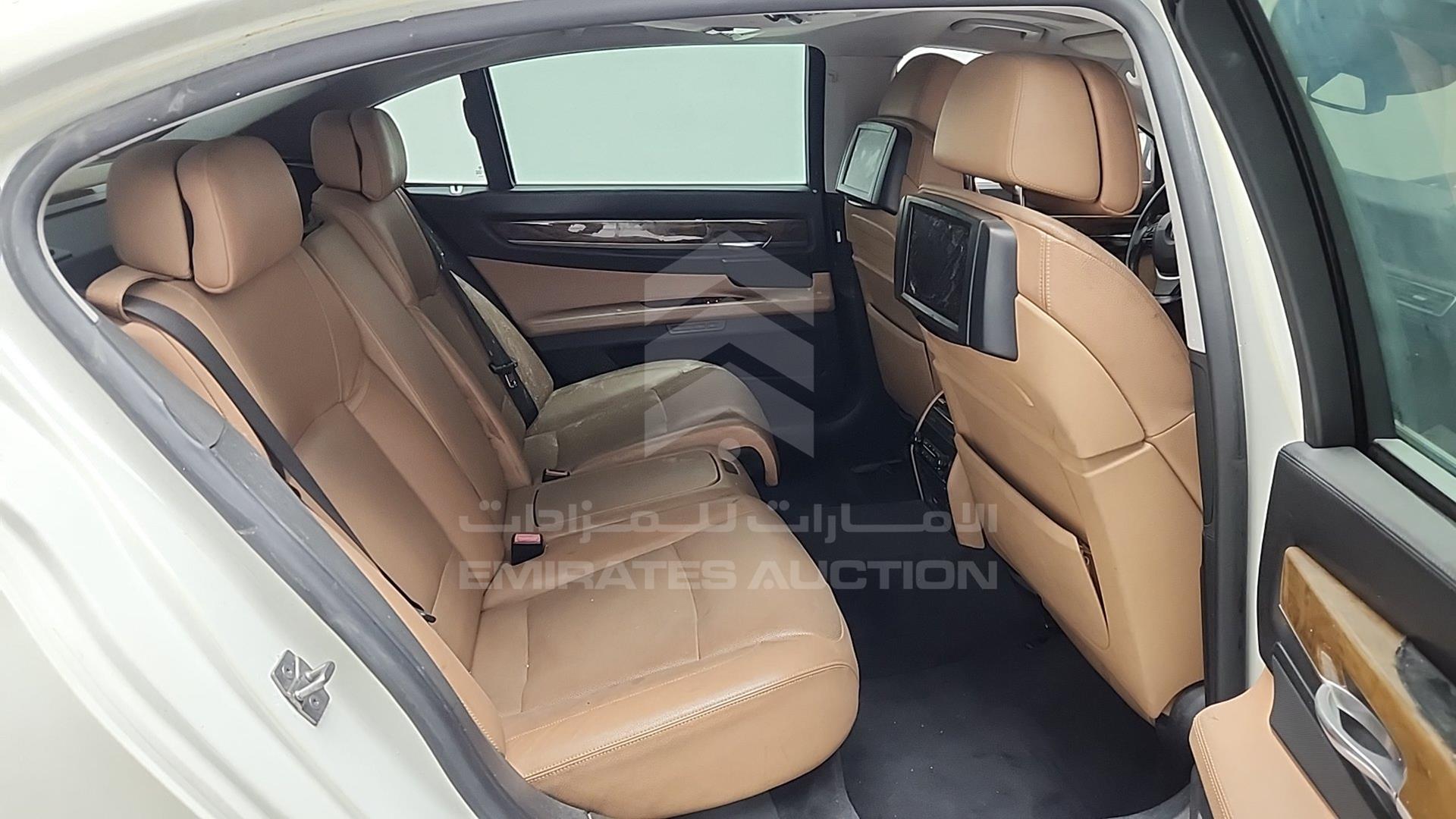 2009 BMW 740 LI VIN: WBAKB410X0C326148