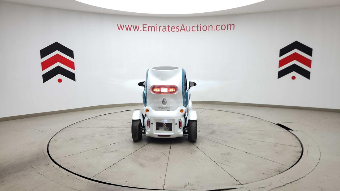 2018 Renault Twizy — Rear View — Photo 8