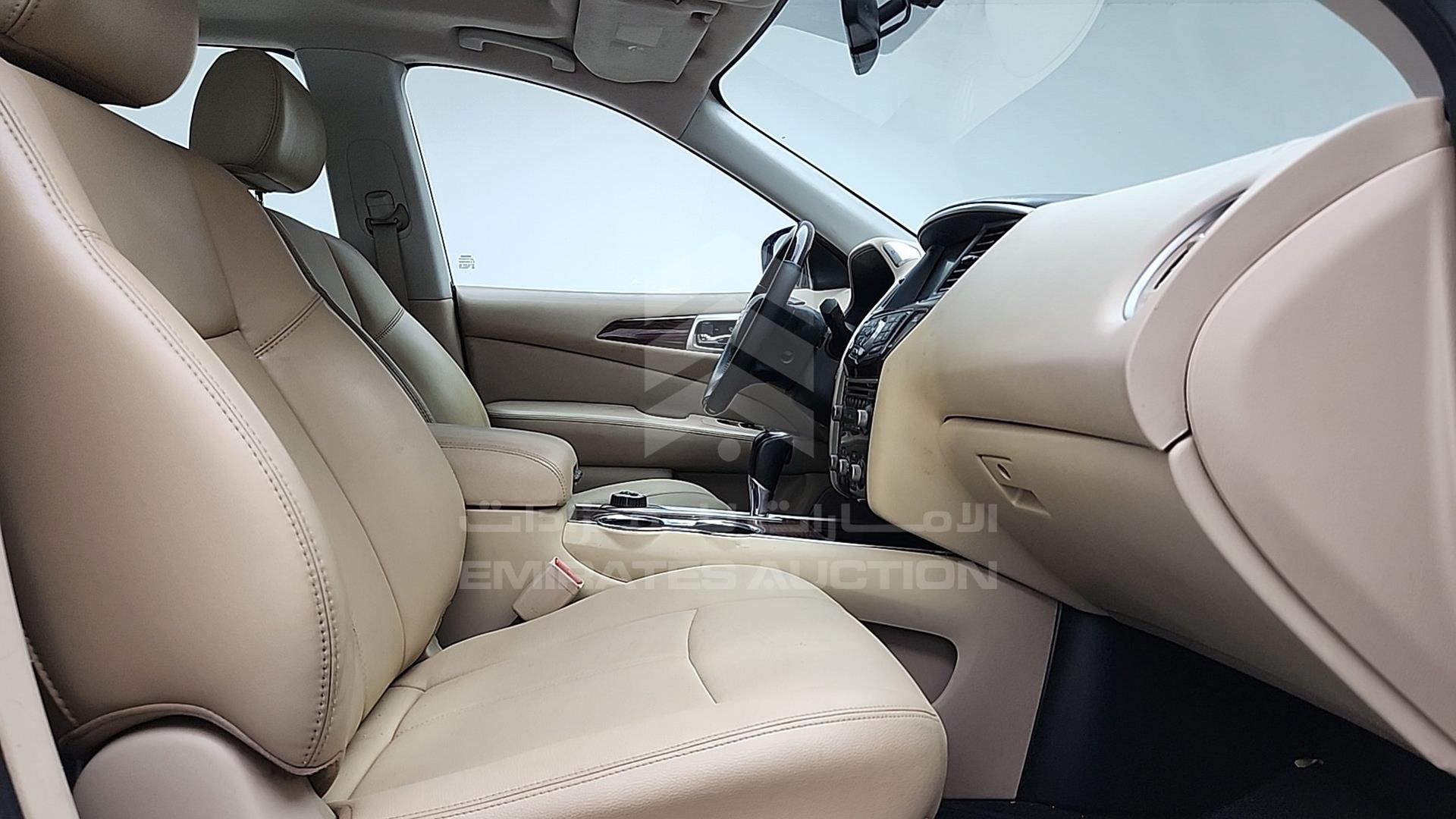 2018 NISSAN PATHFINDER VIN: 5N1CR2M88JC600372